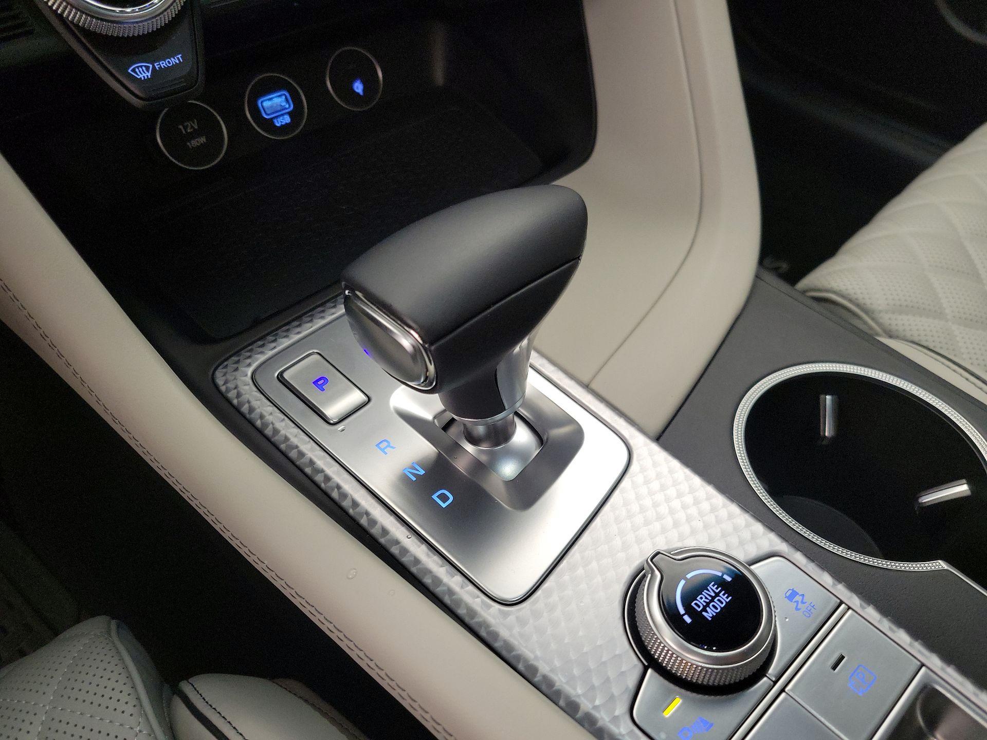 Thumbnail: 2023 Genesis G70 - 17