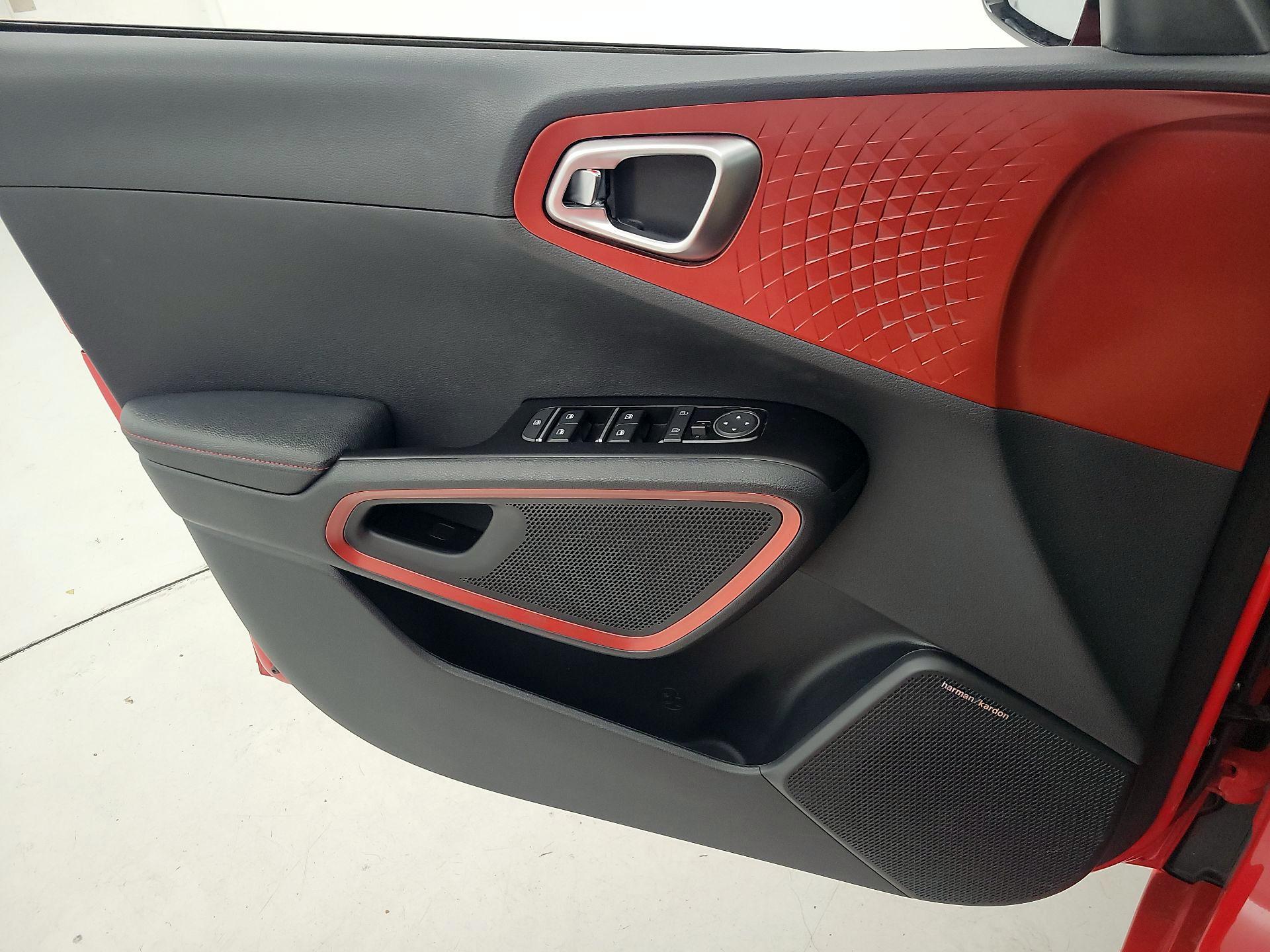 Thumbnail: 2022 Kia Soul - 12