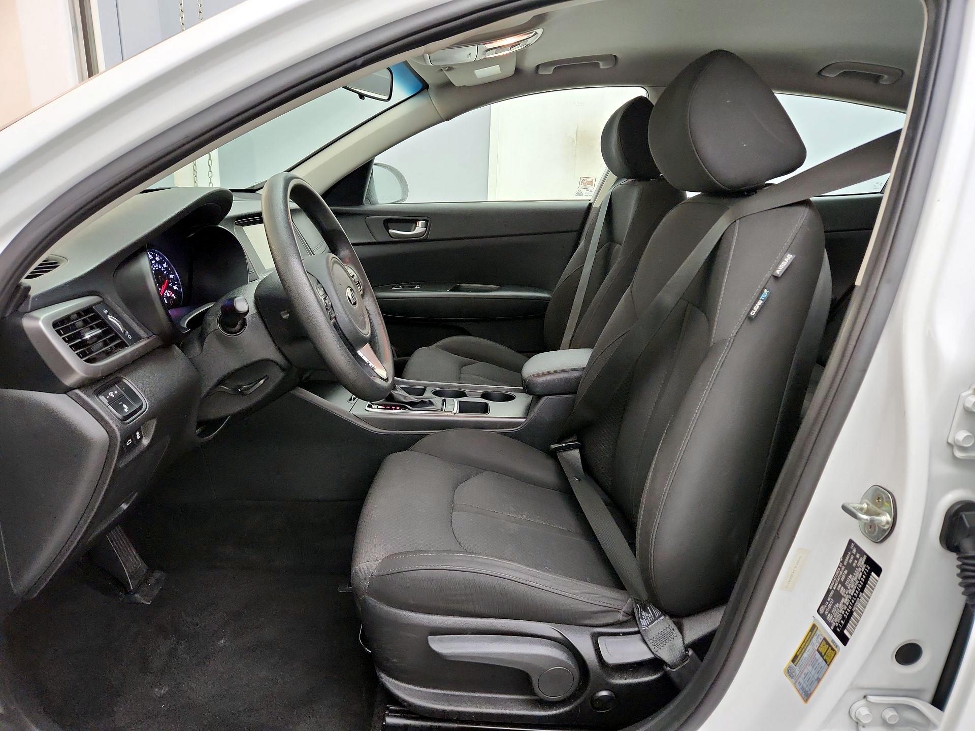 Thumbnail: 2018 Kia Optima - 11