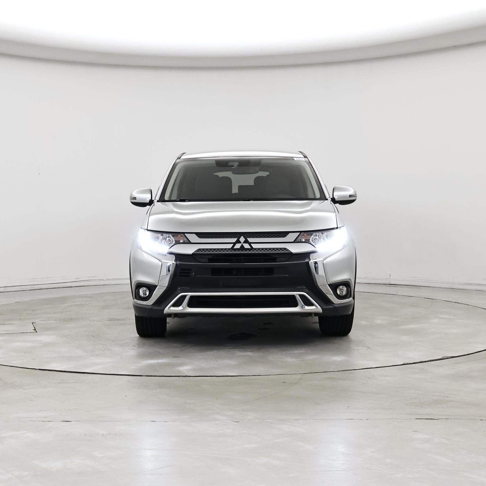 Thumbnail: 2020 Mitsubishi Outlander - 5