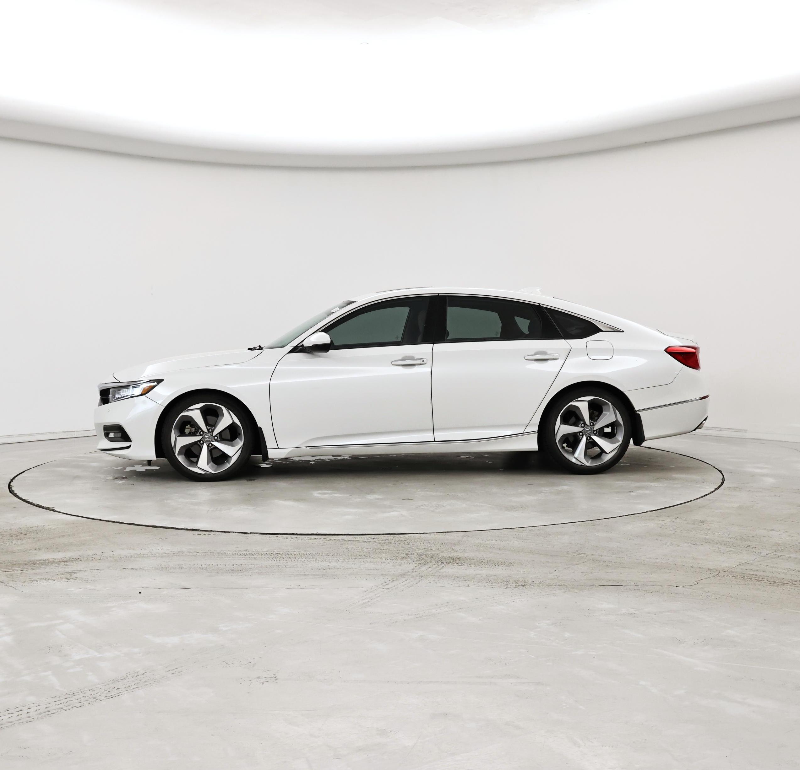 Thumbnail: 2018 Honda Accord - 3