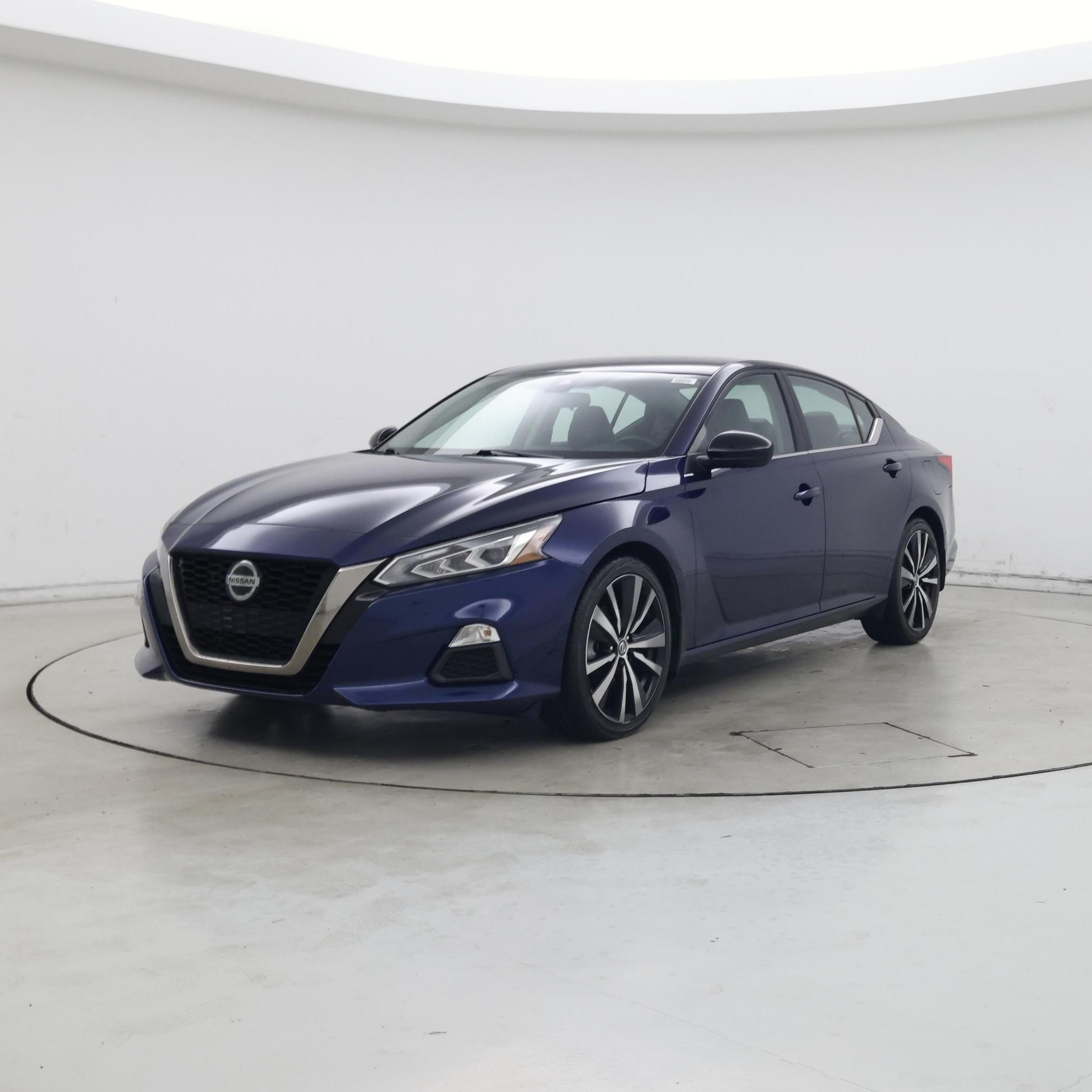 Thumbnail: 2022 Nissan Altima - 4