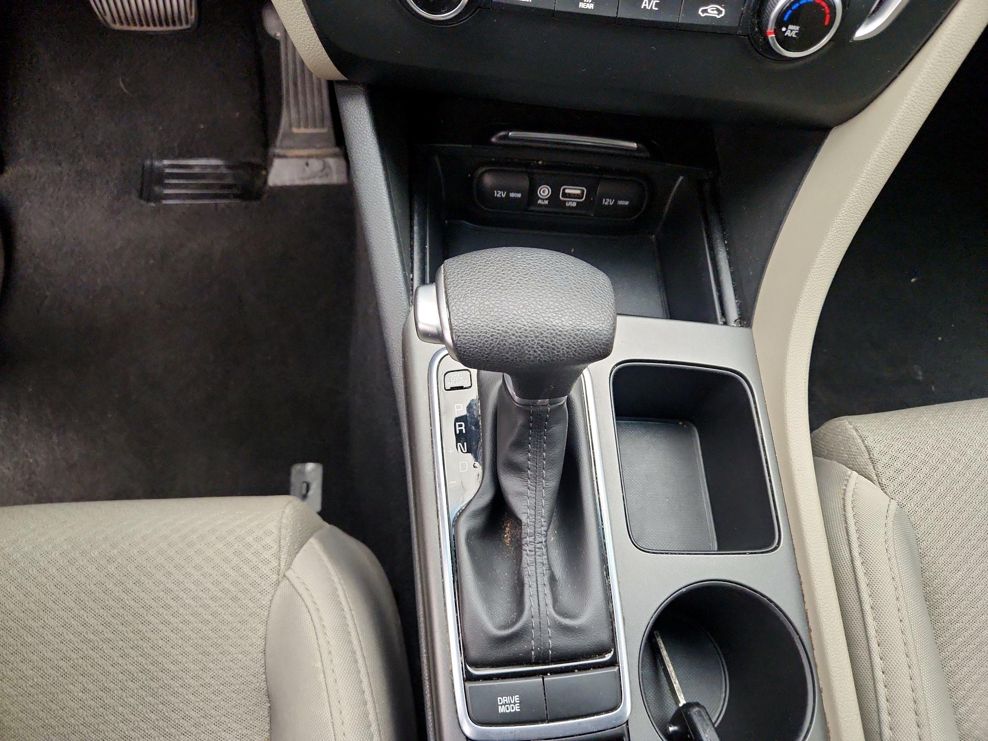 Thumbnail: 2016 Kia Optima - 17