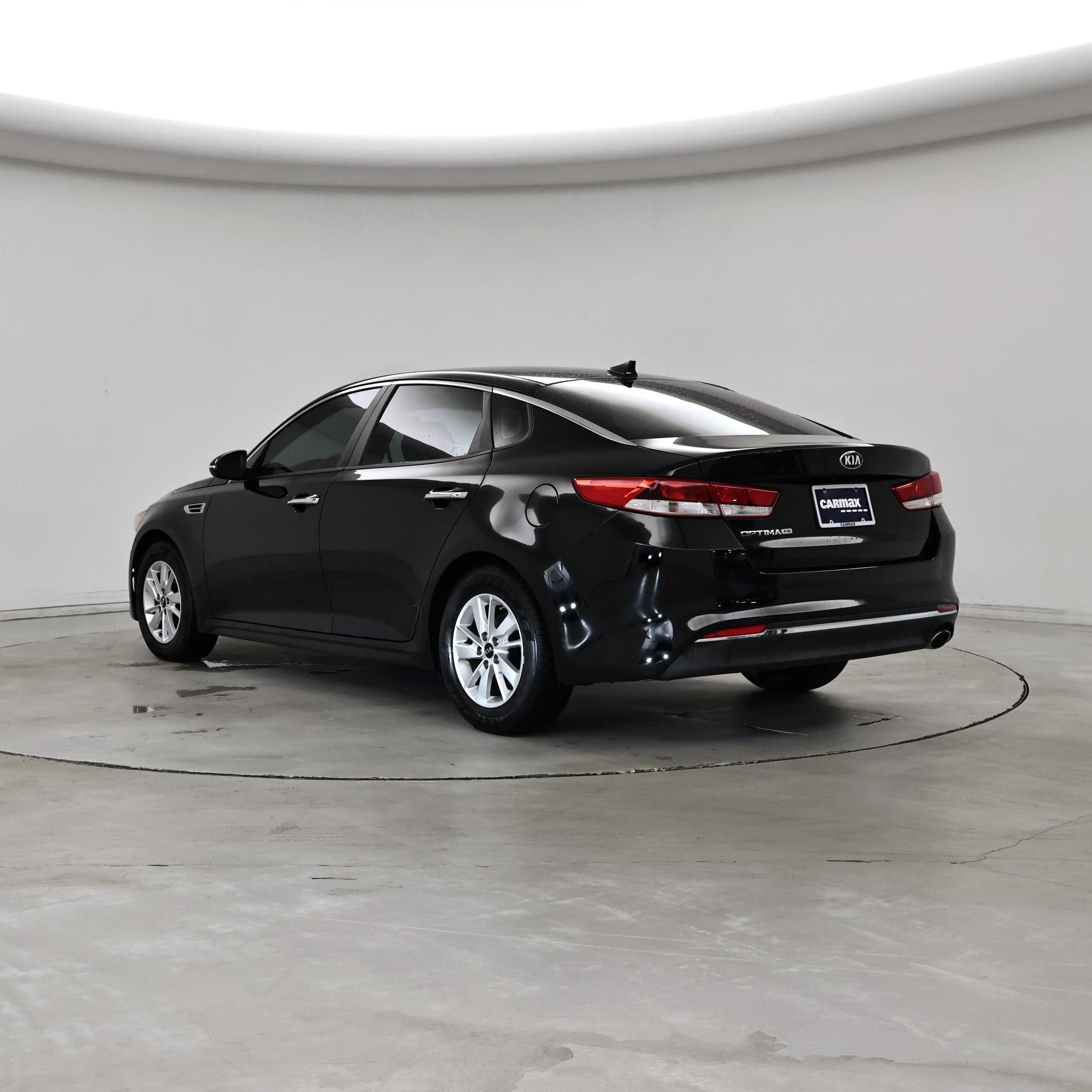 Thumbnail: 2016 Kia Optima - 2