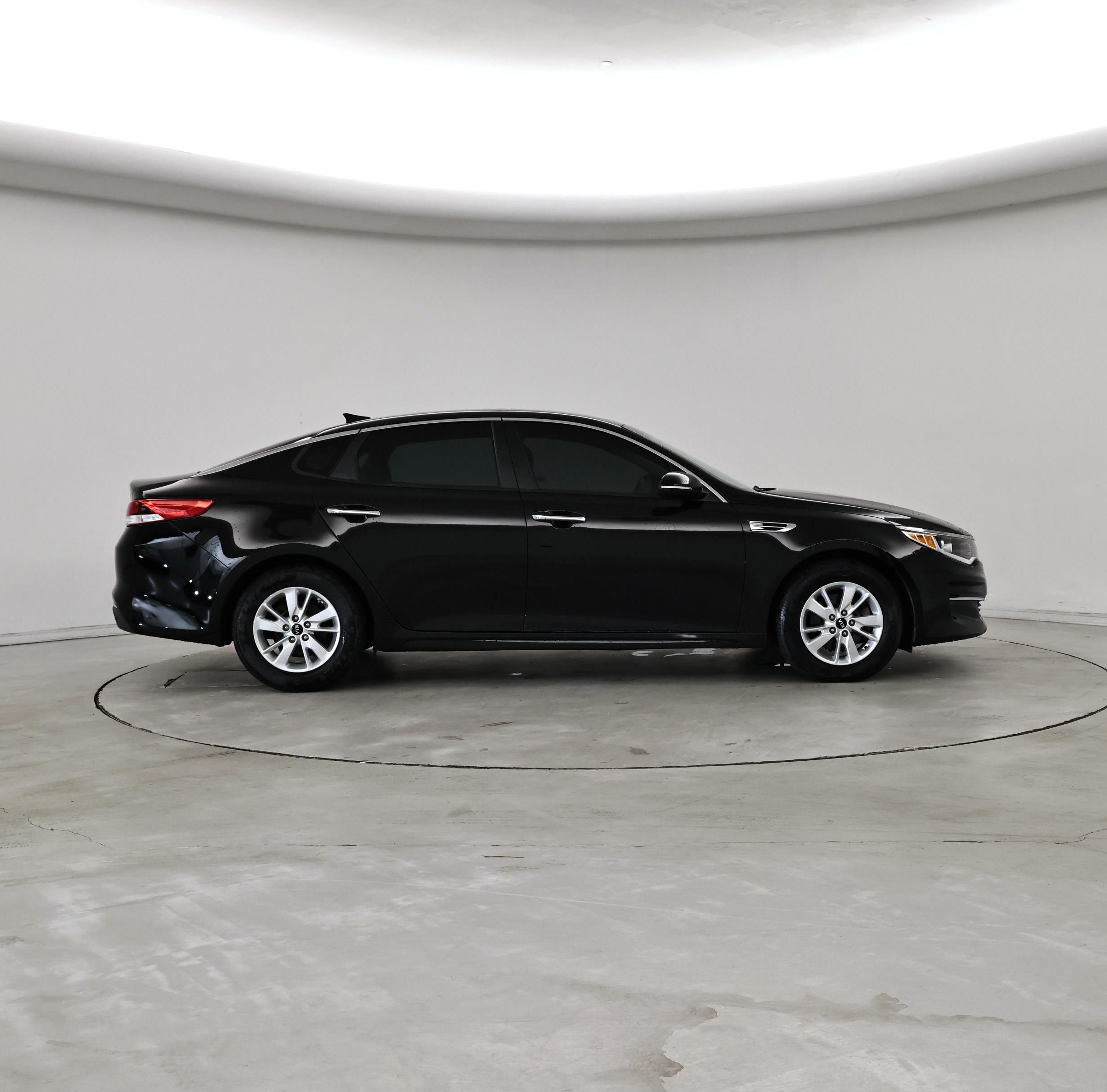 Thumbnail: 2016 Kia Optima - 7