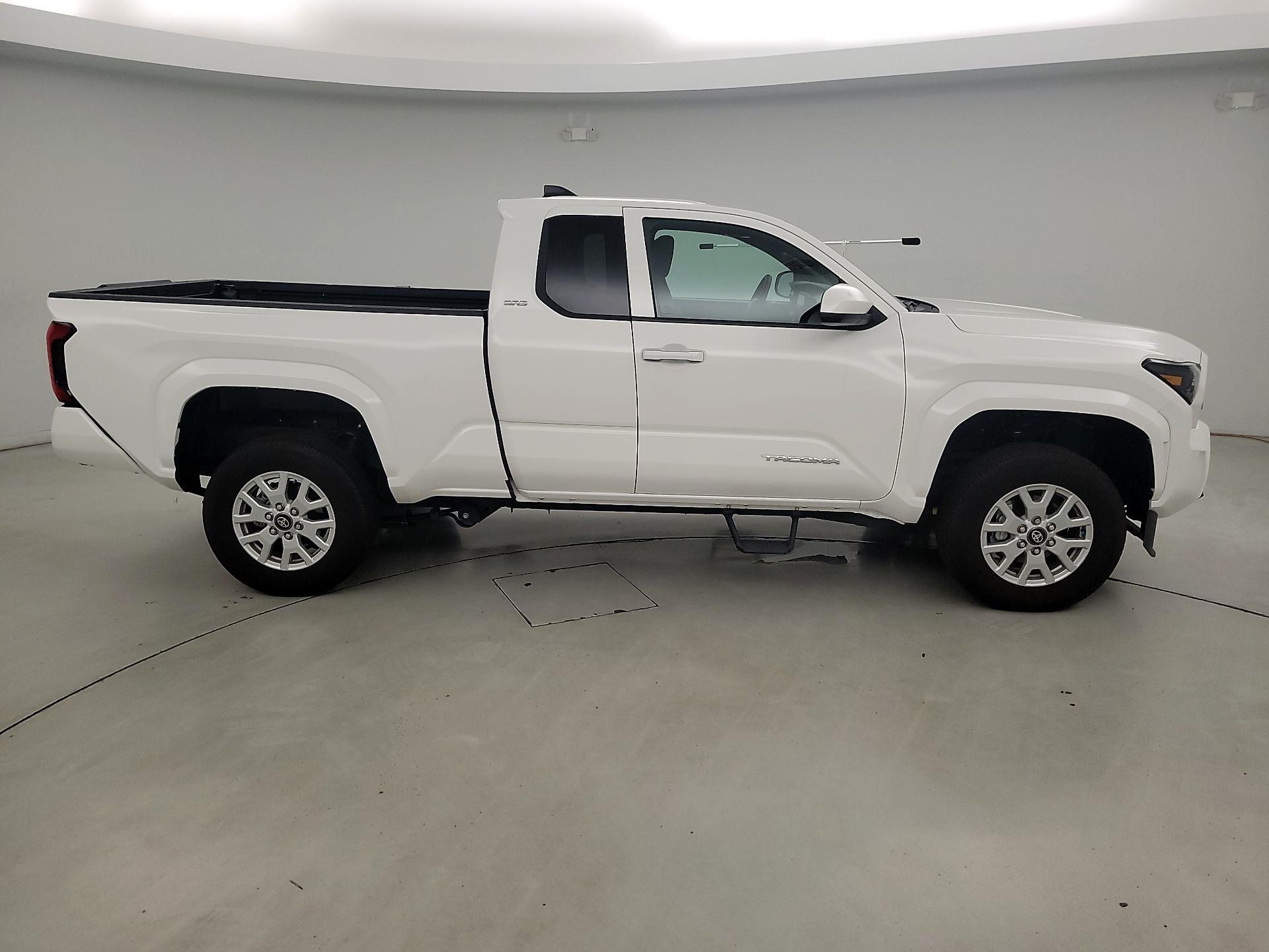Thumbnail: 2024 Toyota Tacoma - 4