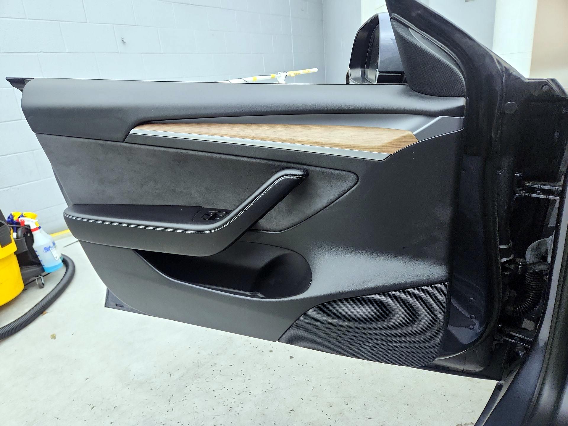 Thumbnail: 2021 Tesla Model 3 - 12