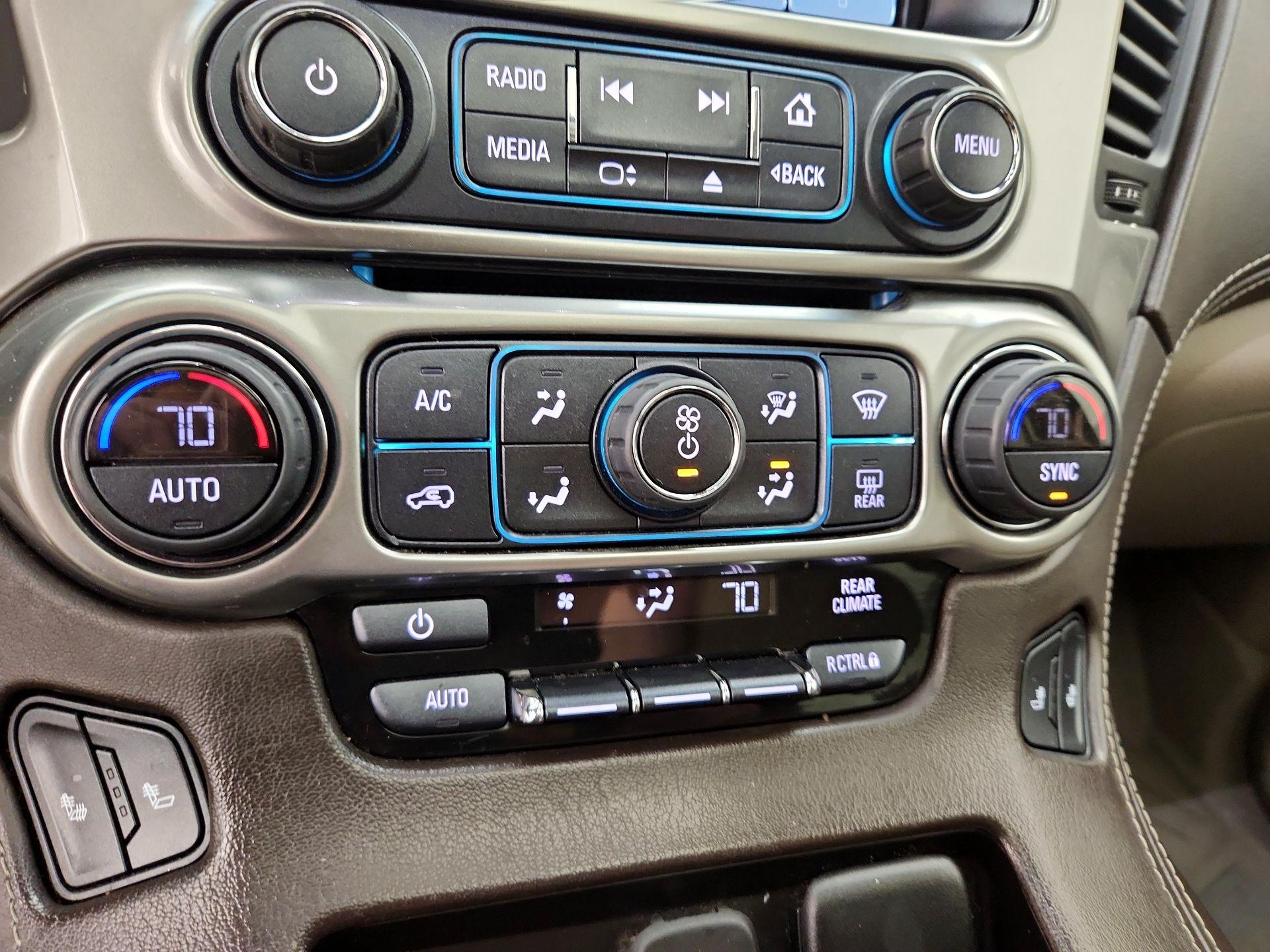 Thumbnail: 2018 Chevrolet Tahoe - 17