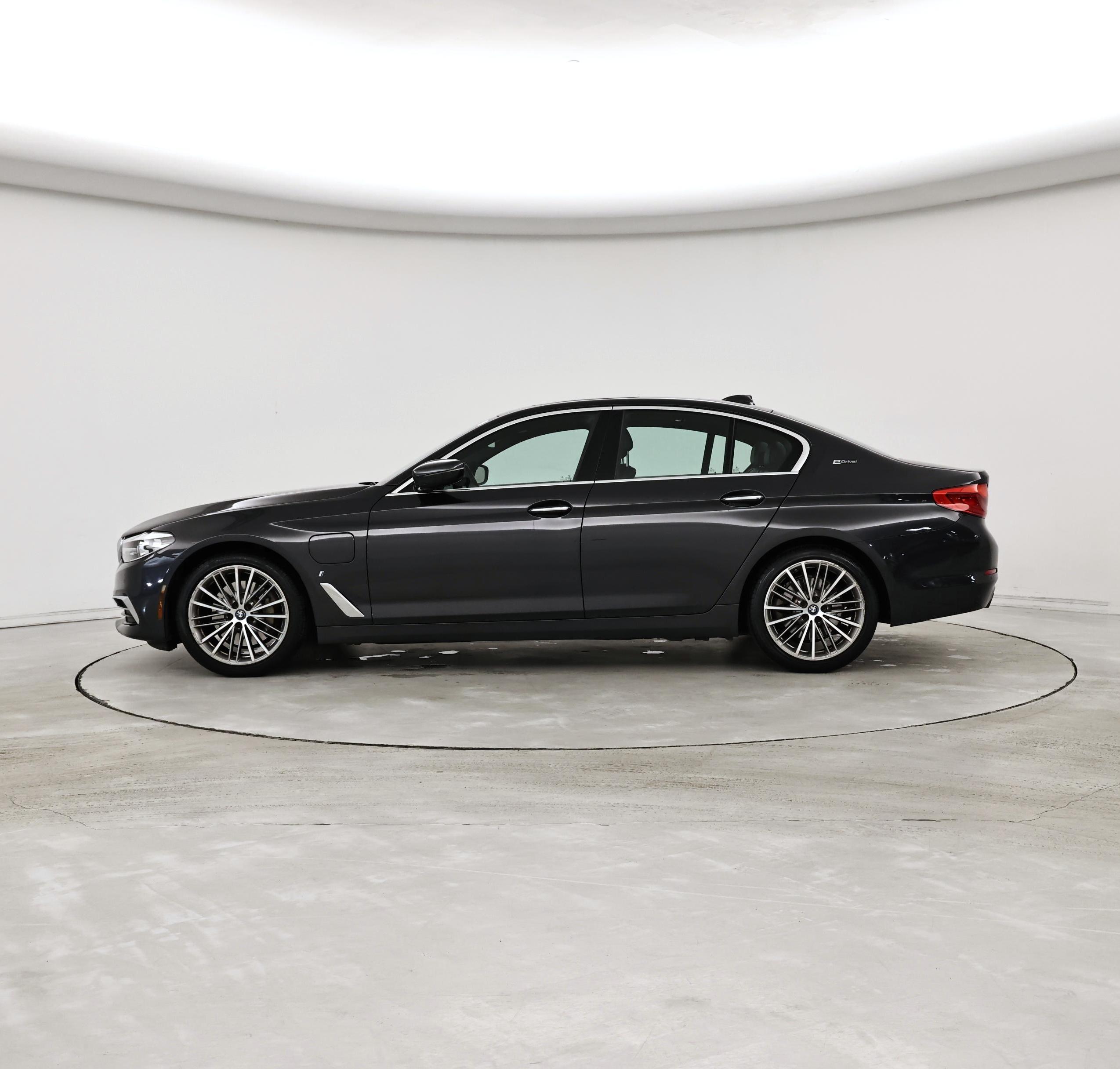 Thumbnail: 2018 BMW 5 Series - 3