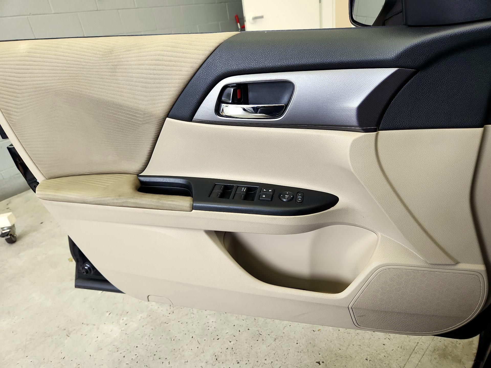 Thumbnail: 2014 Honda Accord - 12