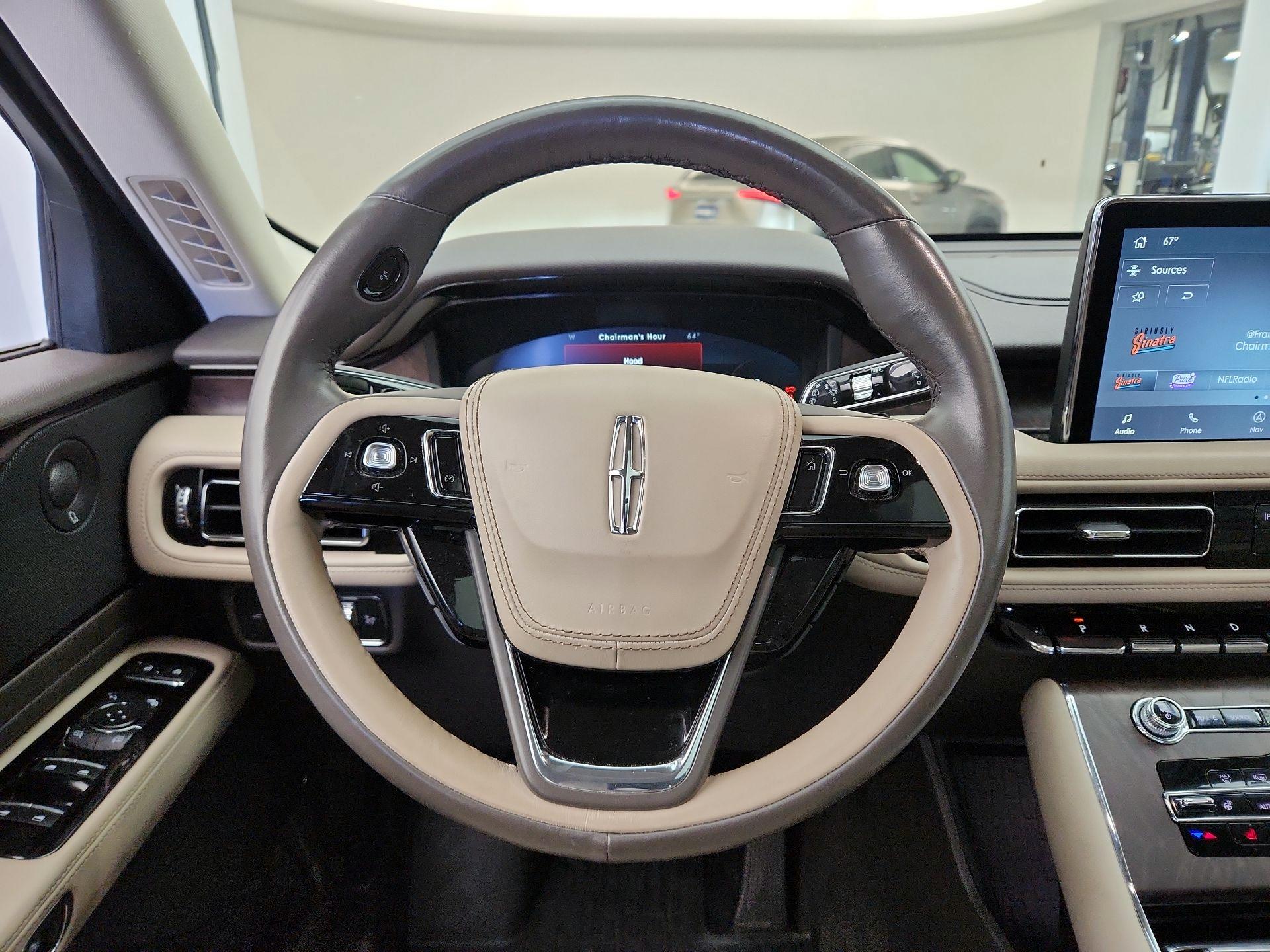 Thumbnail: 2022 Lincoln Aviator - 10