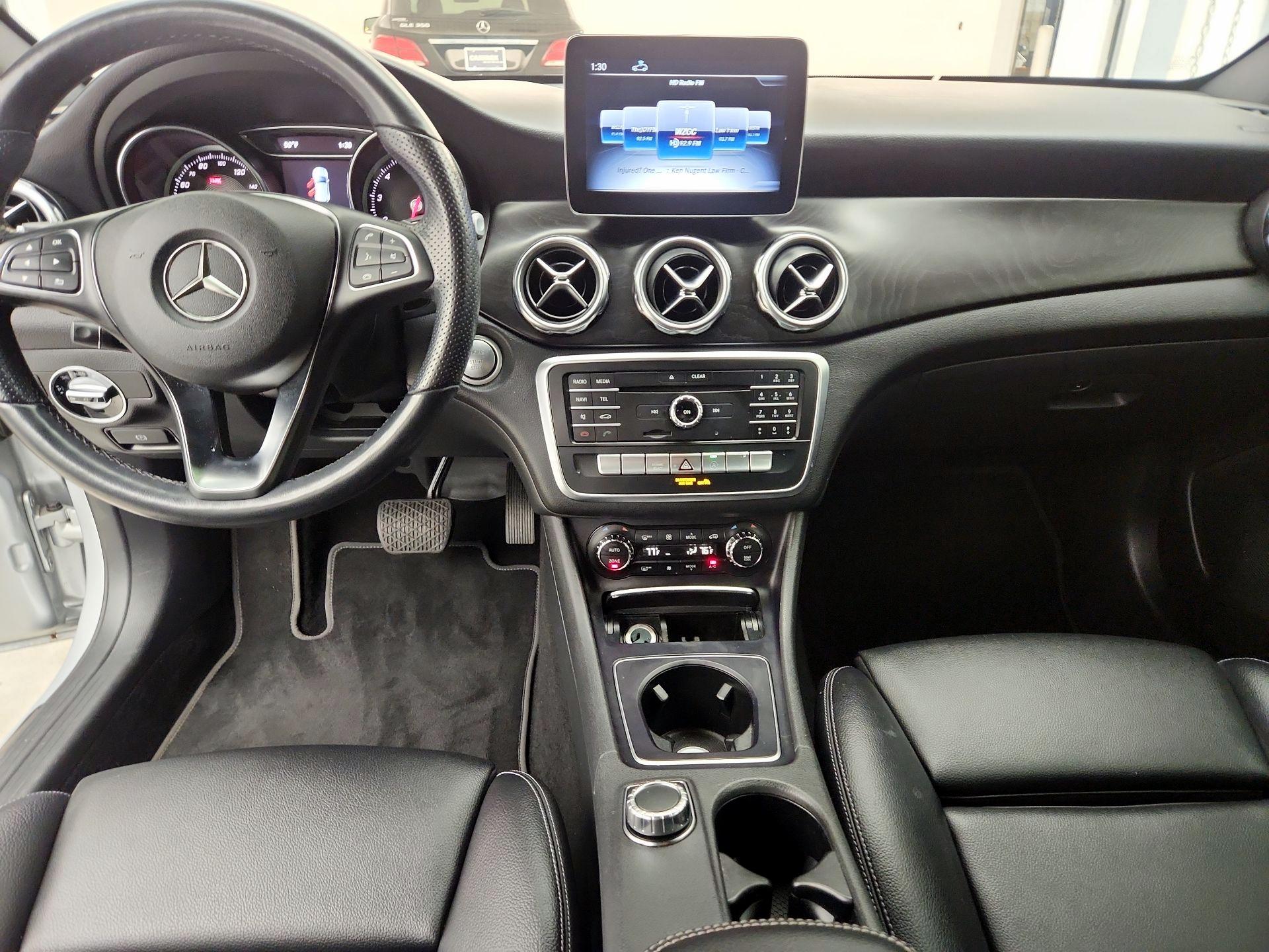 Thumbnail: 2019 Mercedes-Benz GLA - 9