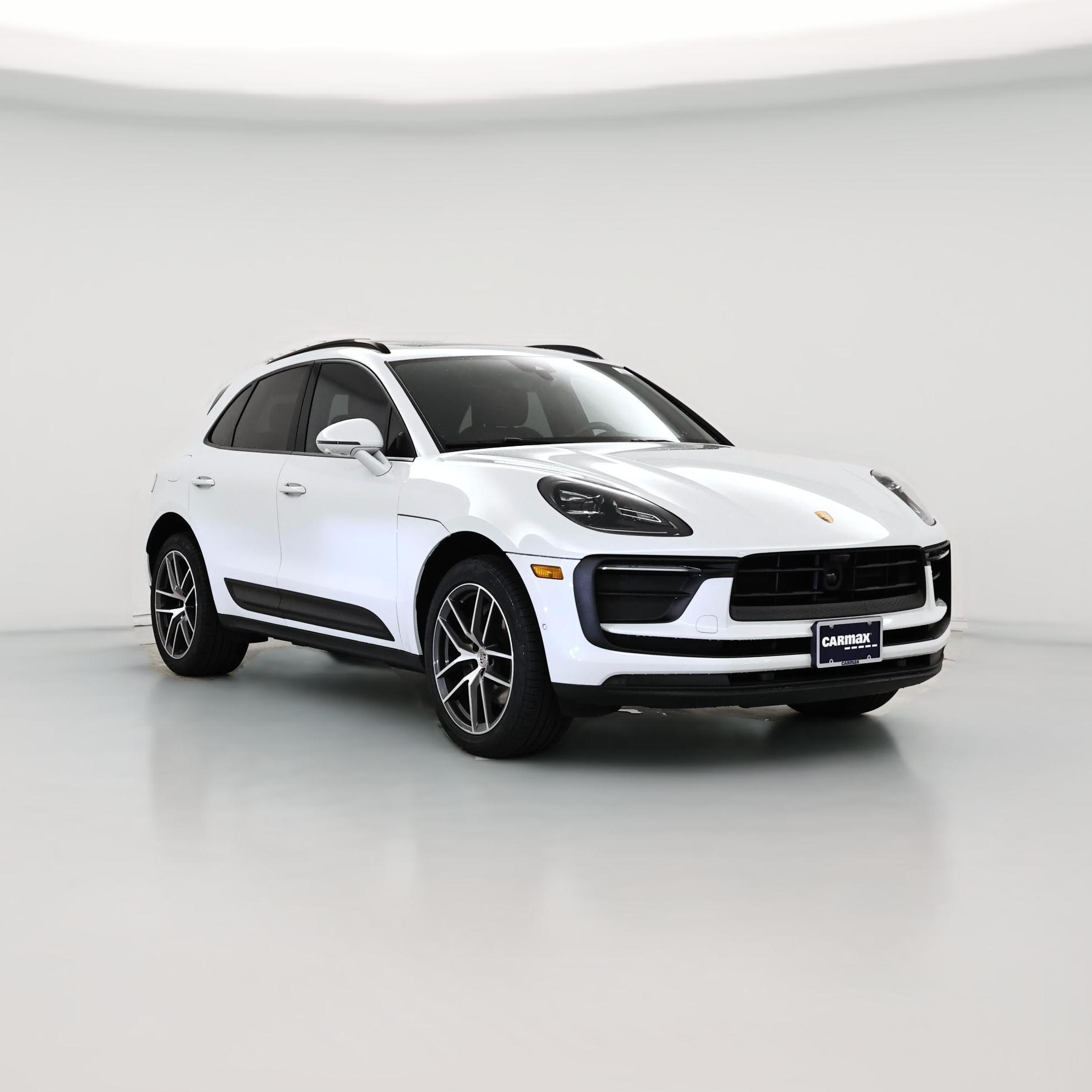 Thumbnail: 2022 Porsche Macan - 1