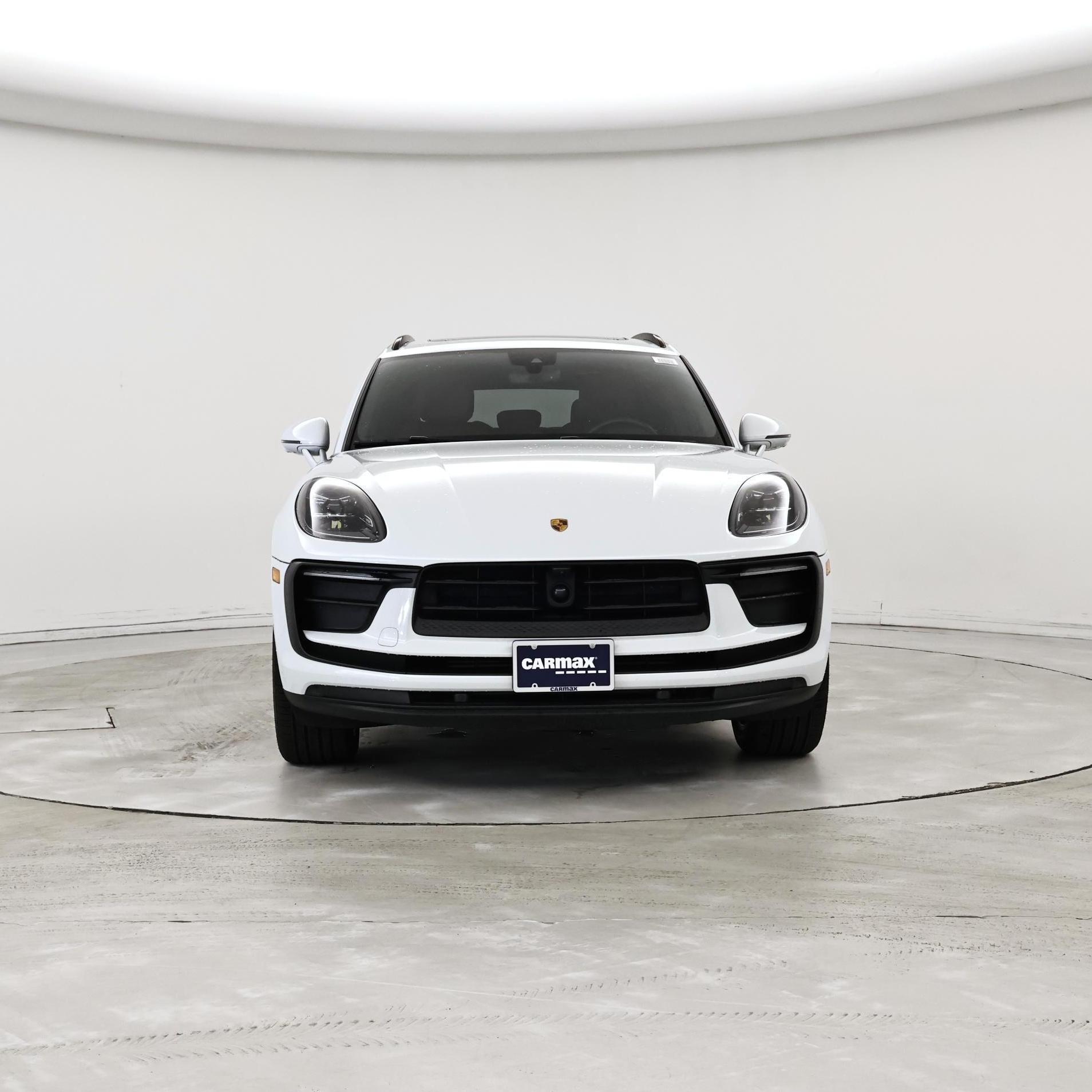 Thumbnail: 2022 Porsche Macan - 5