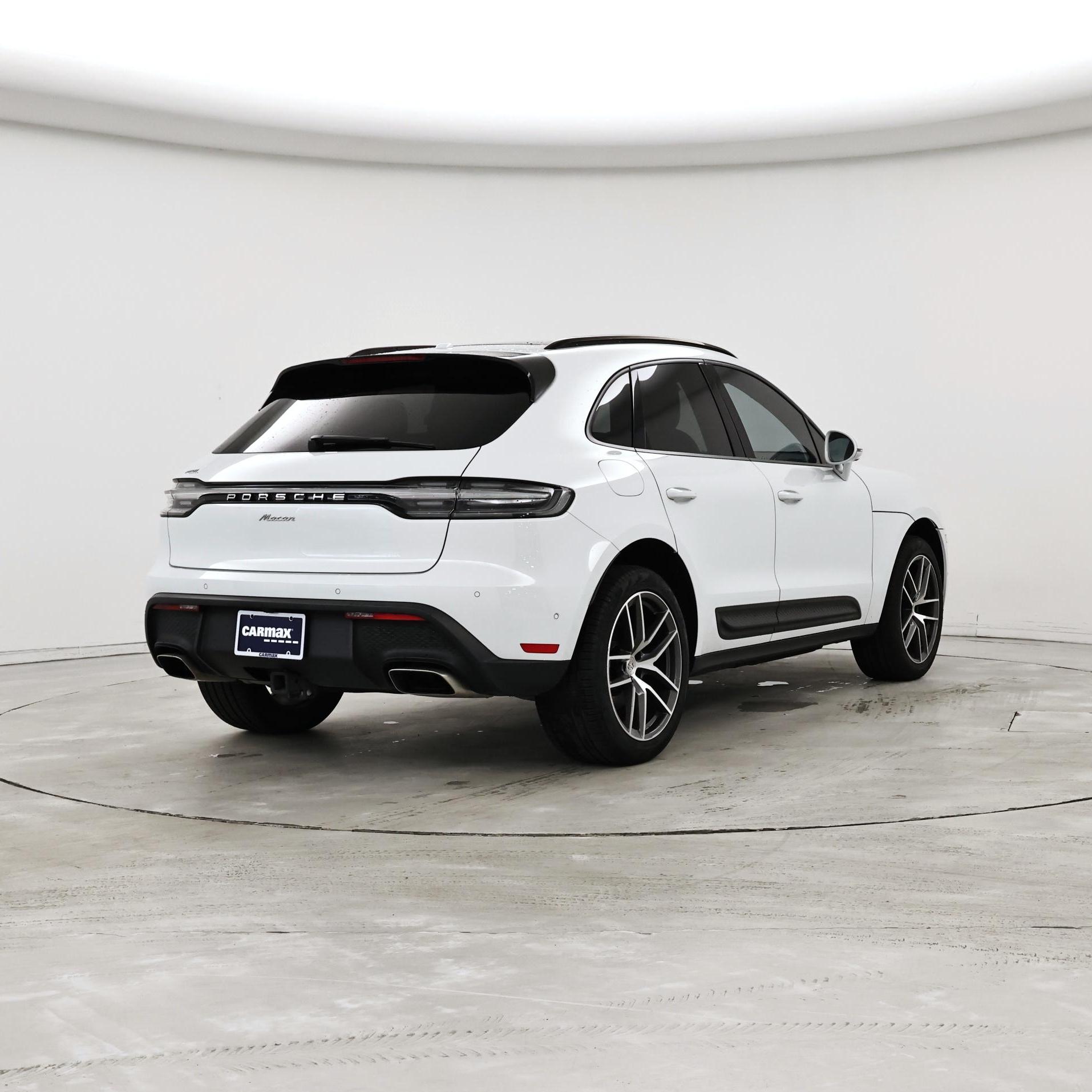 Thumbnail: 2022 Porsche Macan - 8
