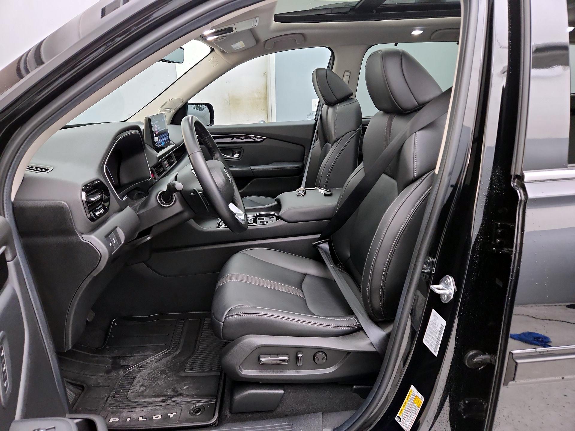 Thumbnail: 2025 Honda Pilot - 11