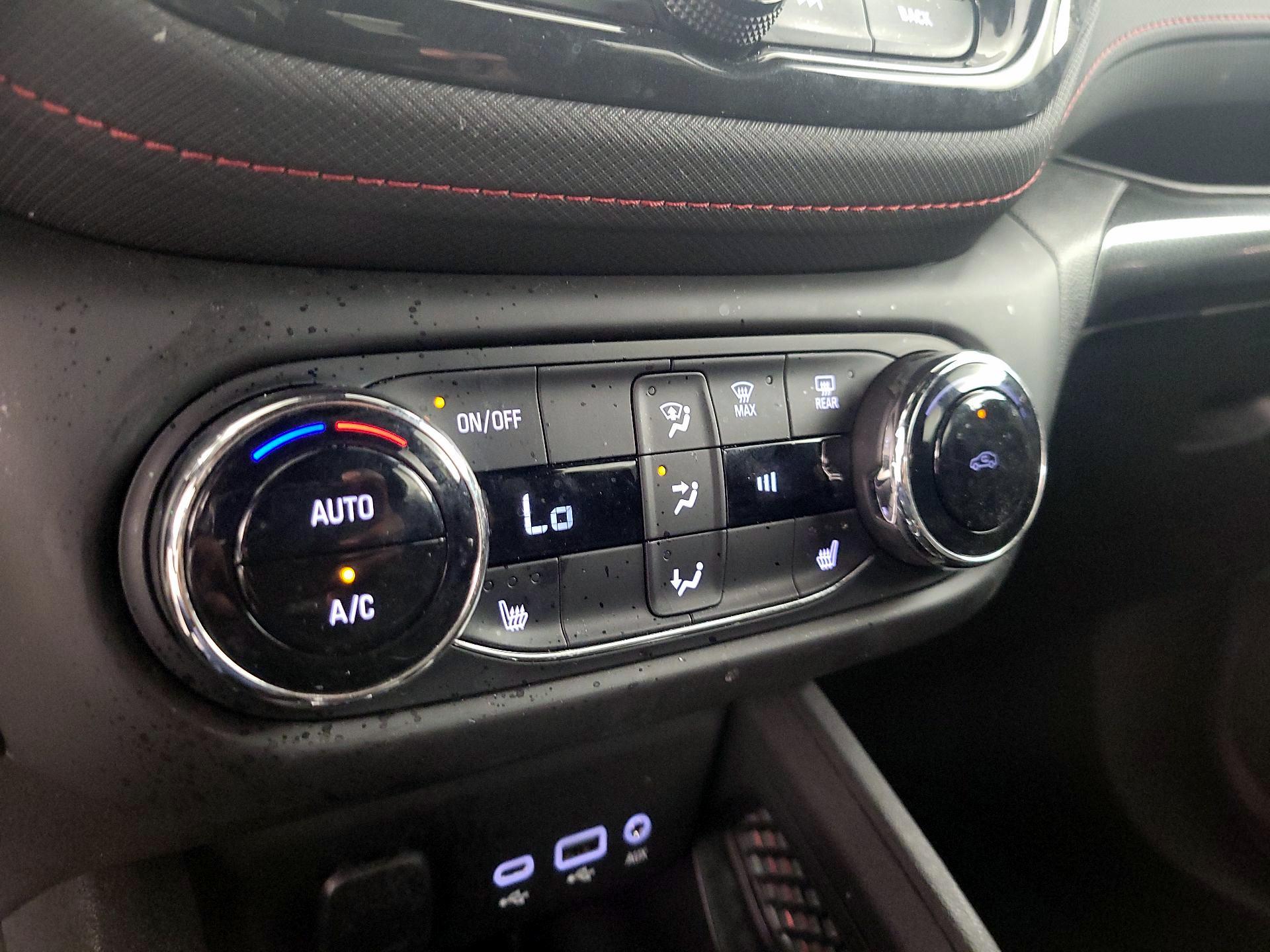 Thumbnail: 2023 Chevrolet TrailBlazer - 16