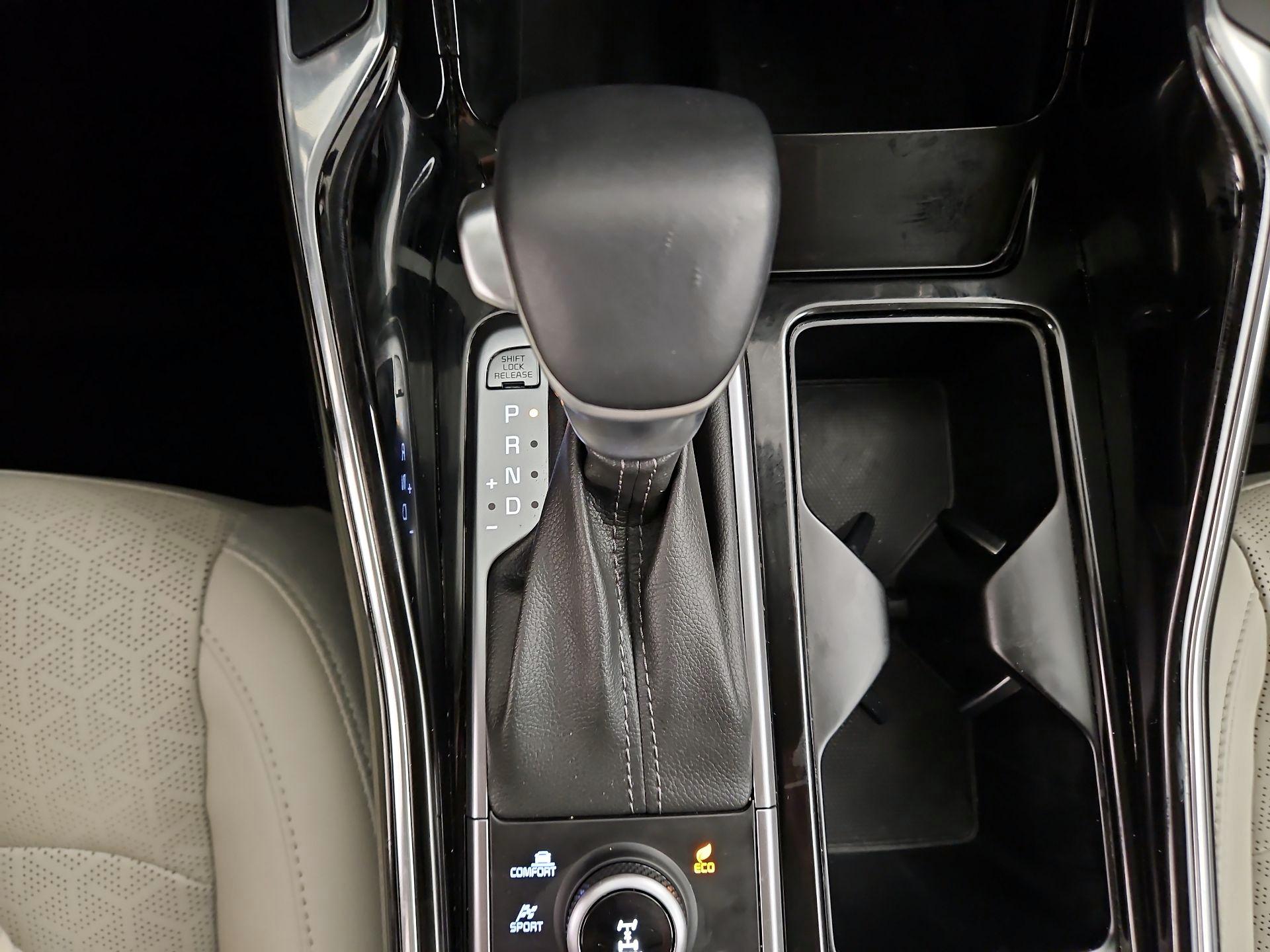 Thumbnail: 2023 Kia Sorento - 18