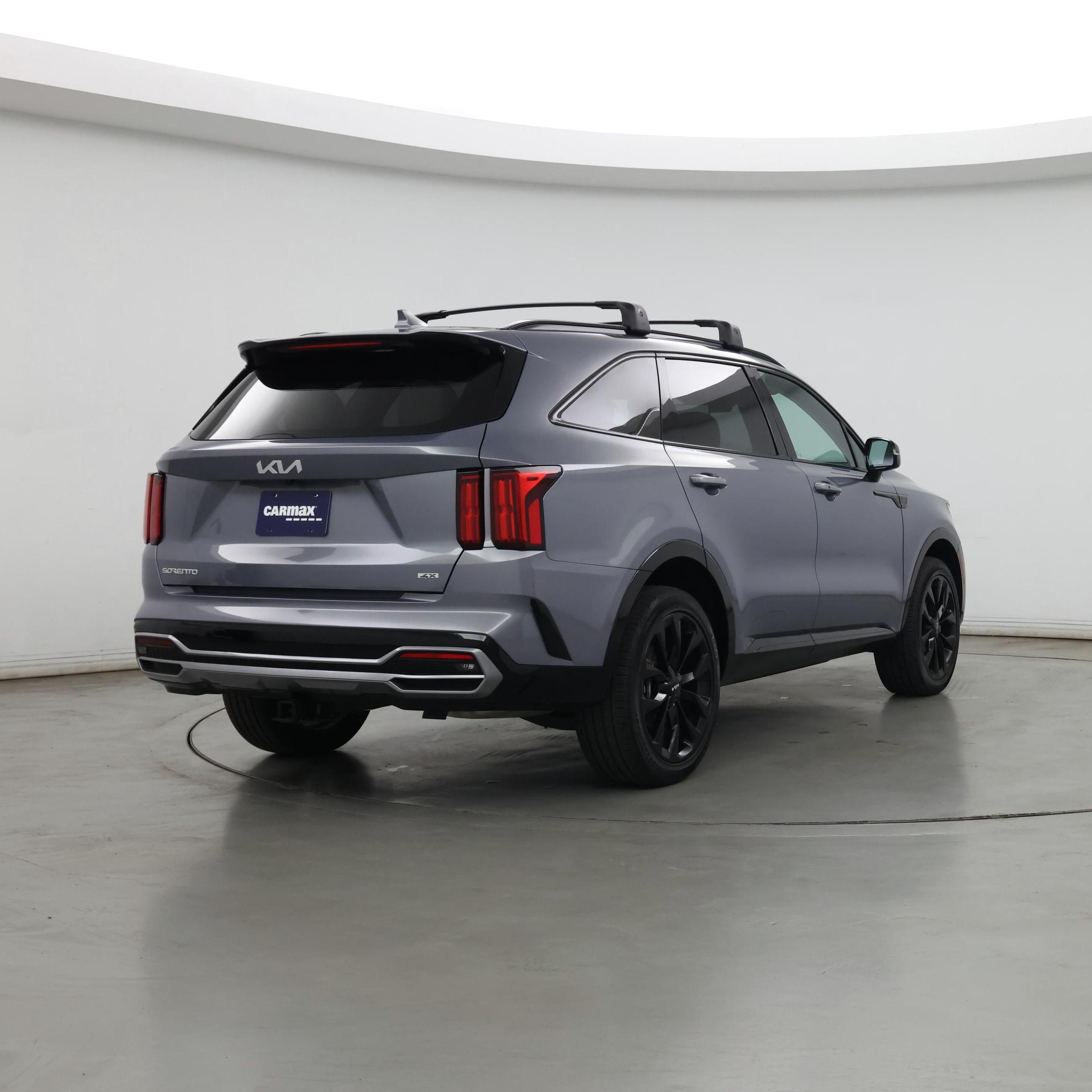Thumbnail: 2023 Kia Sorento - 8