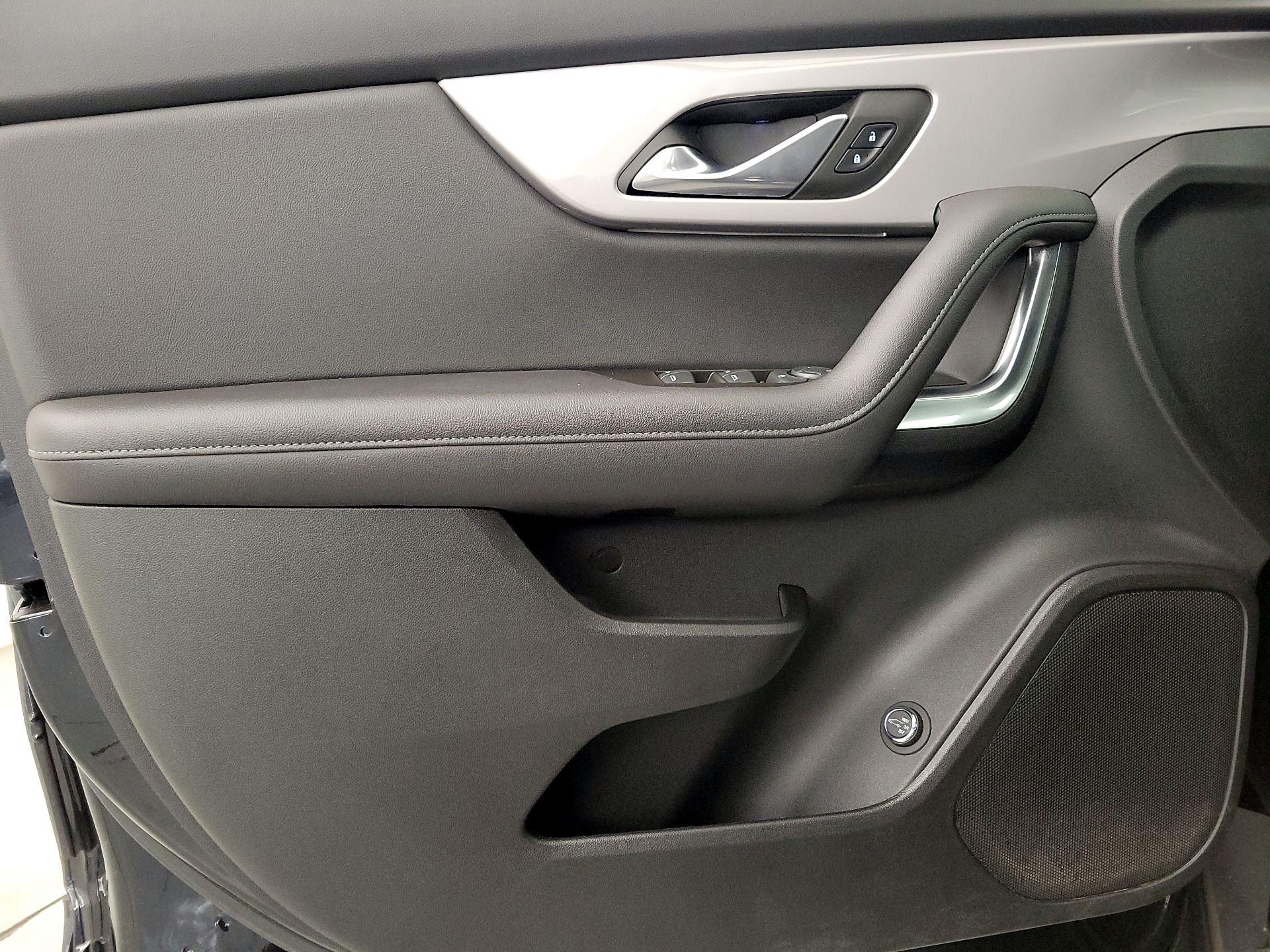 Thumbnail: 2022 Chevrolet Blazer - 12