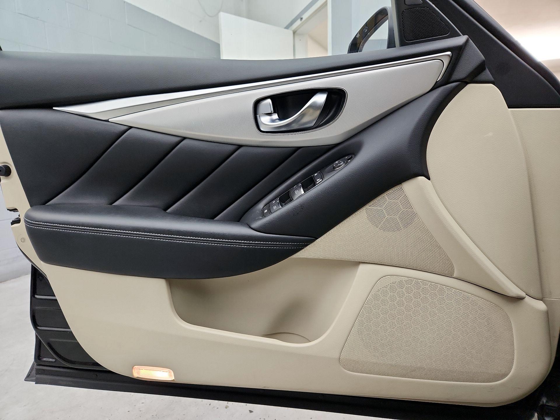 Thumbnail: 2020 INFINITI Q50 - 12