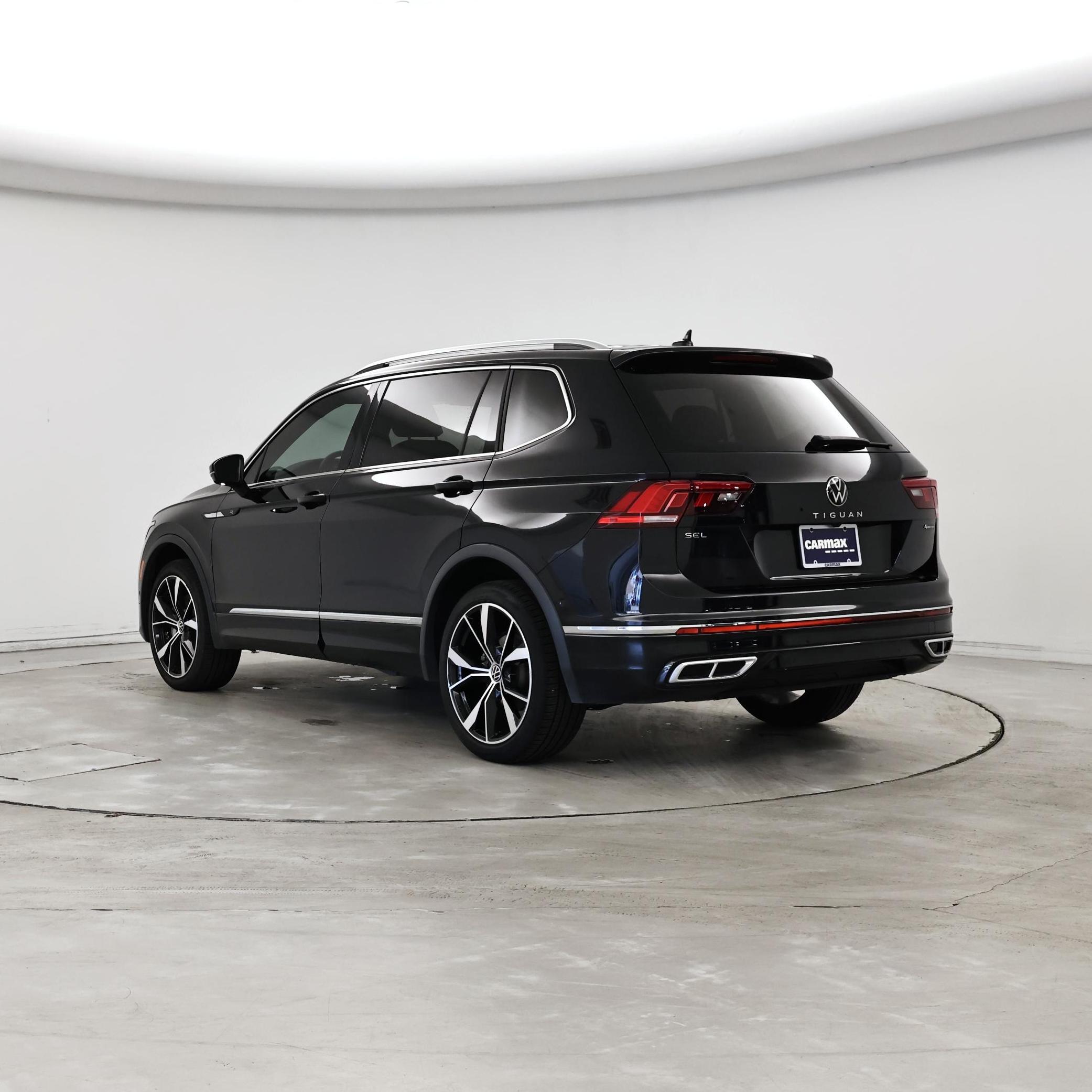 Thumbnail: 2022 Volkswagen Tiguan - 2