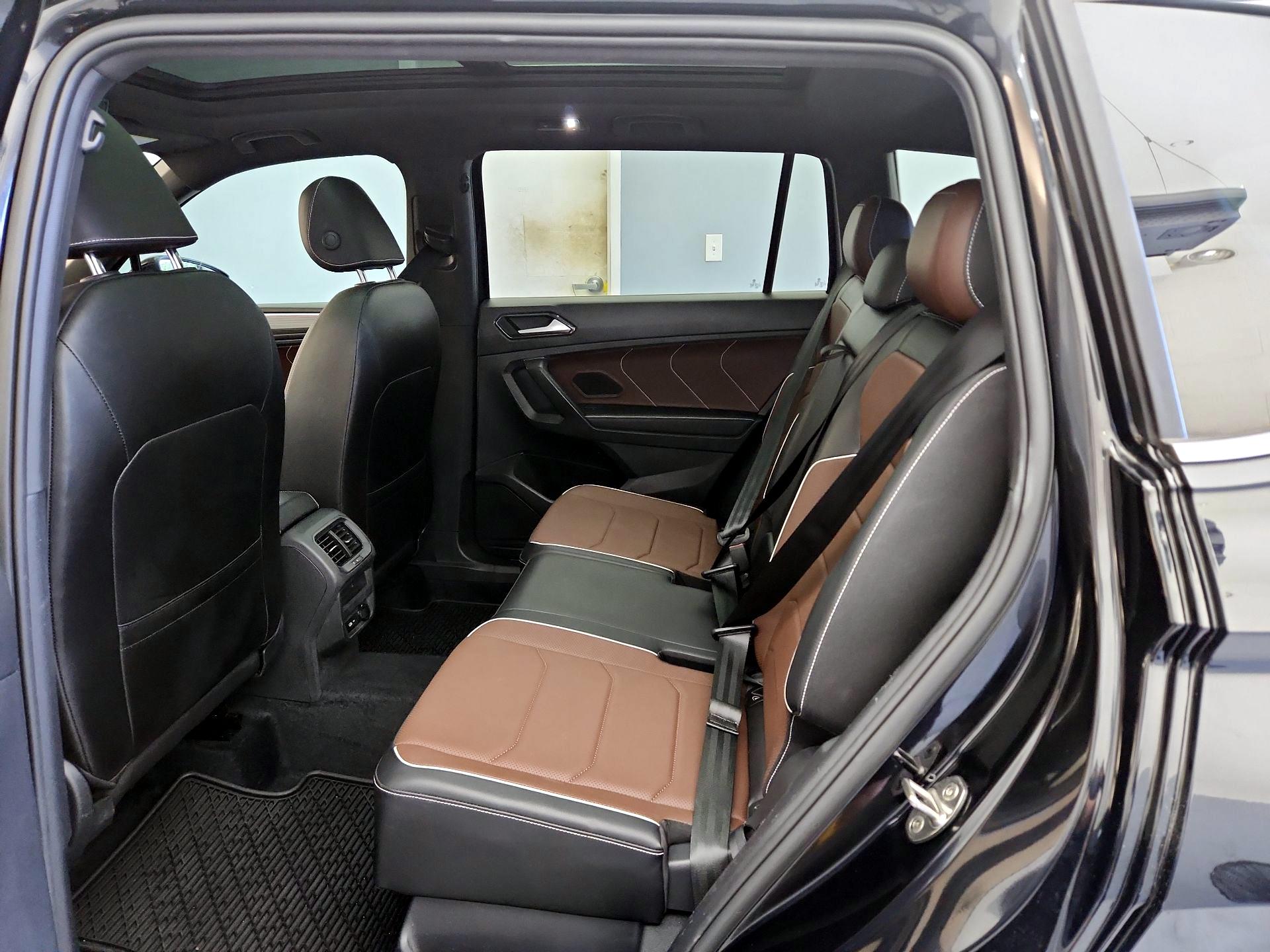 Thumbnail: 2022 Volkswagen Tiguan - 20