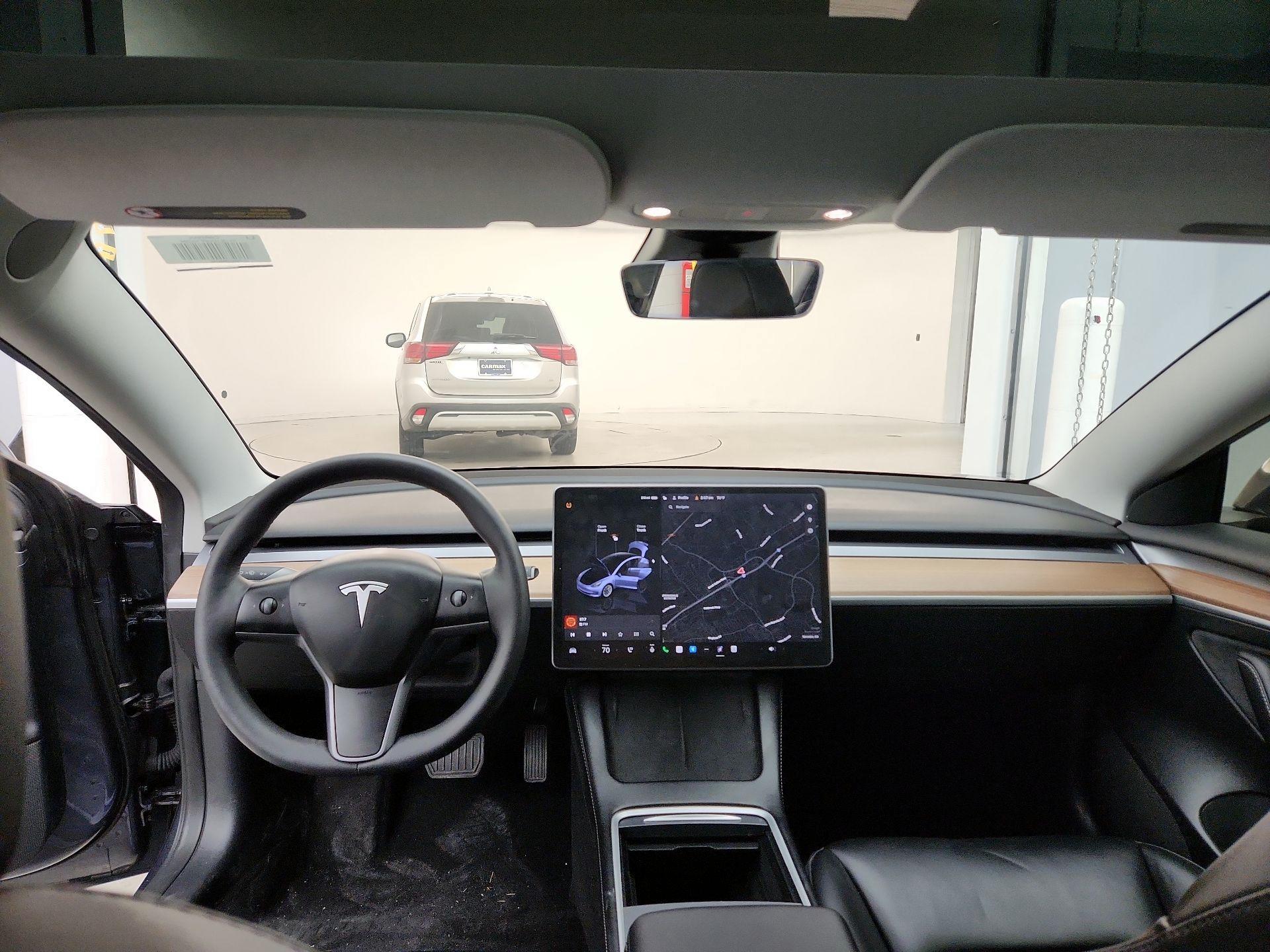Thumbnail: 2023 Tesla Model 3 - 9