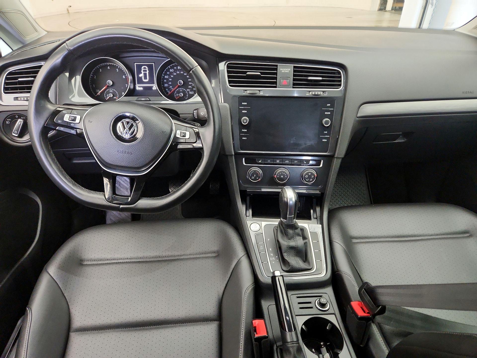 Thumbnail: 2019 Volkswagen Golf - 9