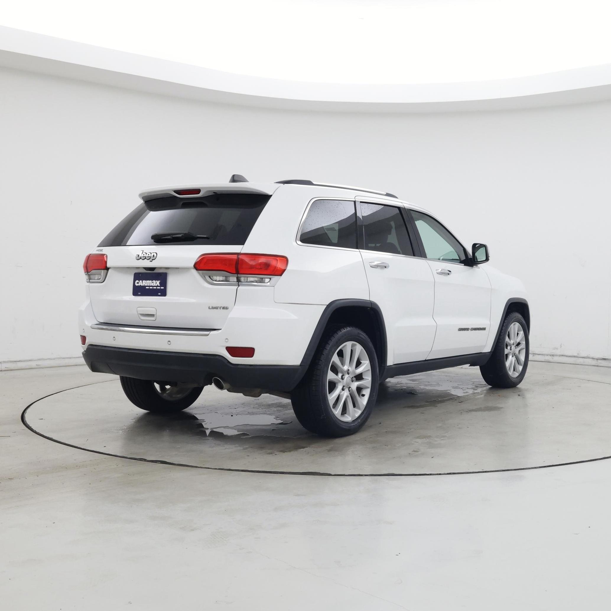Thumbnail: 2017 Jeep Grand Cherokee - 8