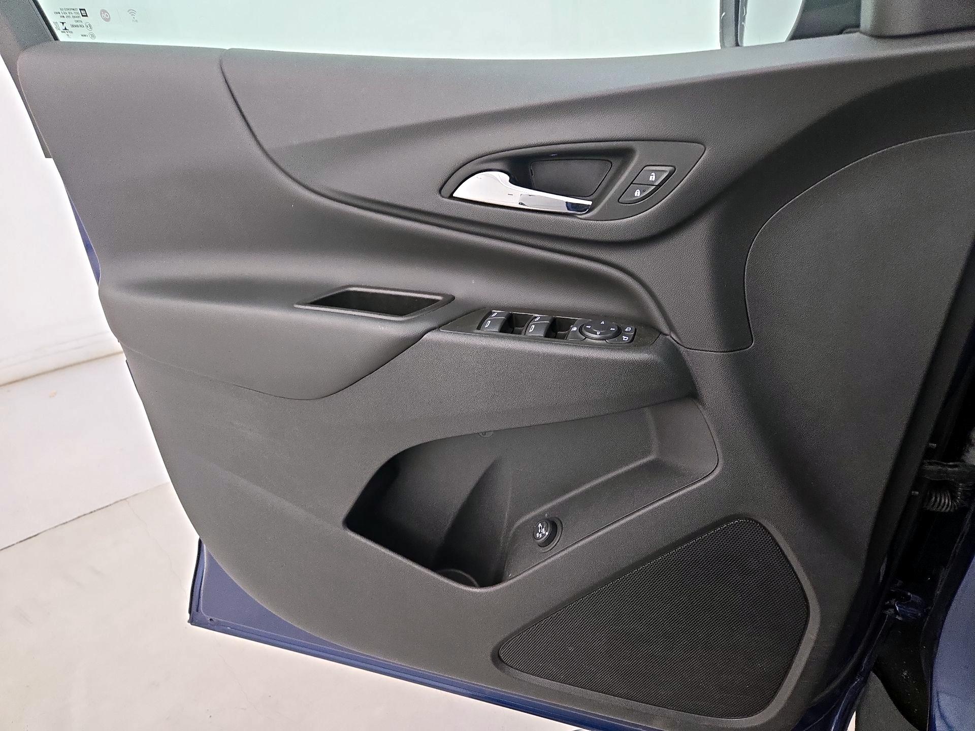 Thumbnail: 2022 Chevrolet Equinox - 12