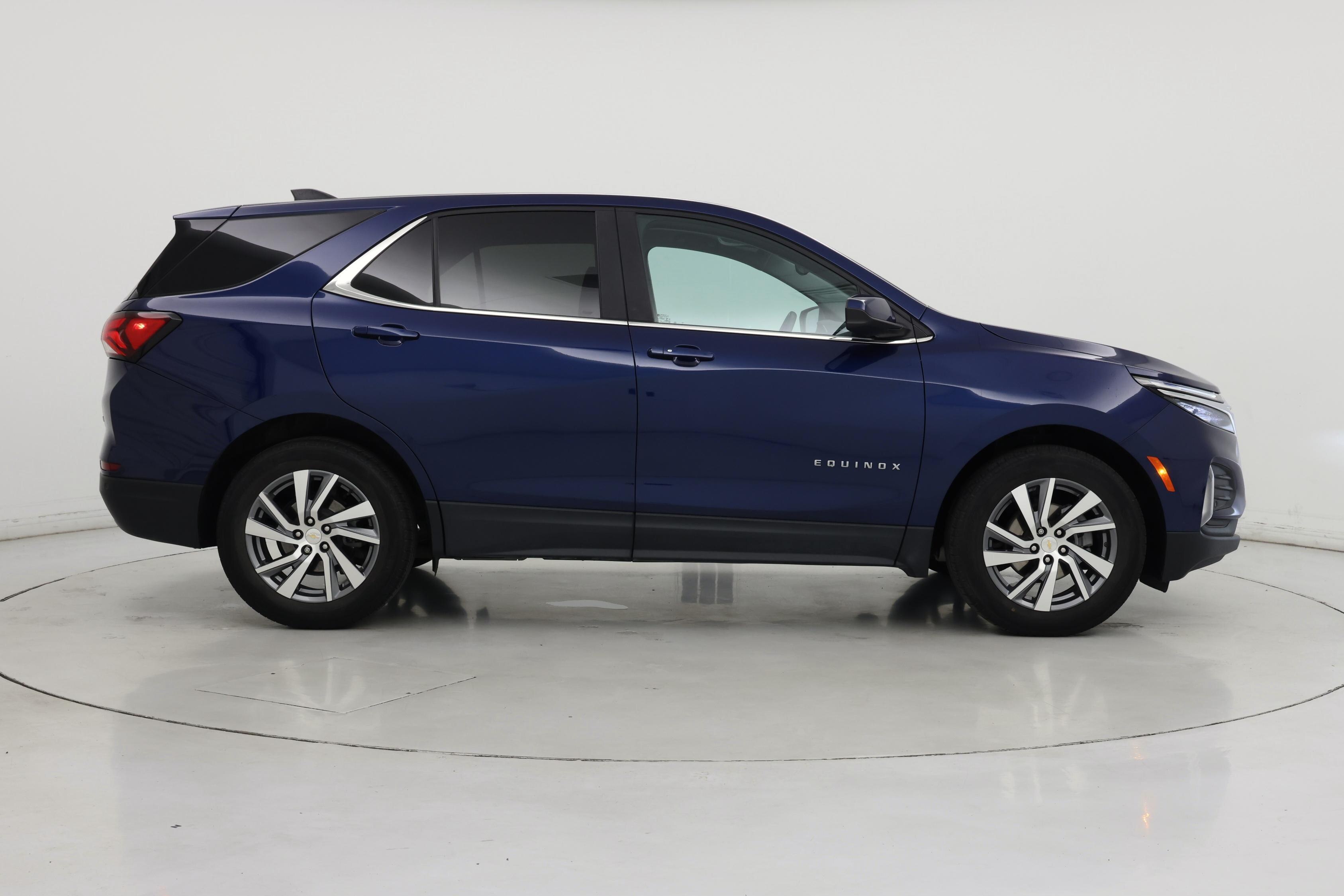 Thumbnail: 2022 Chevrolet Equinox - 7