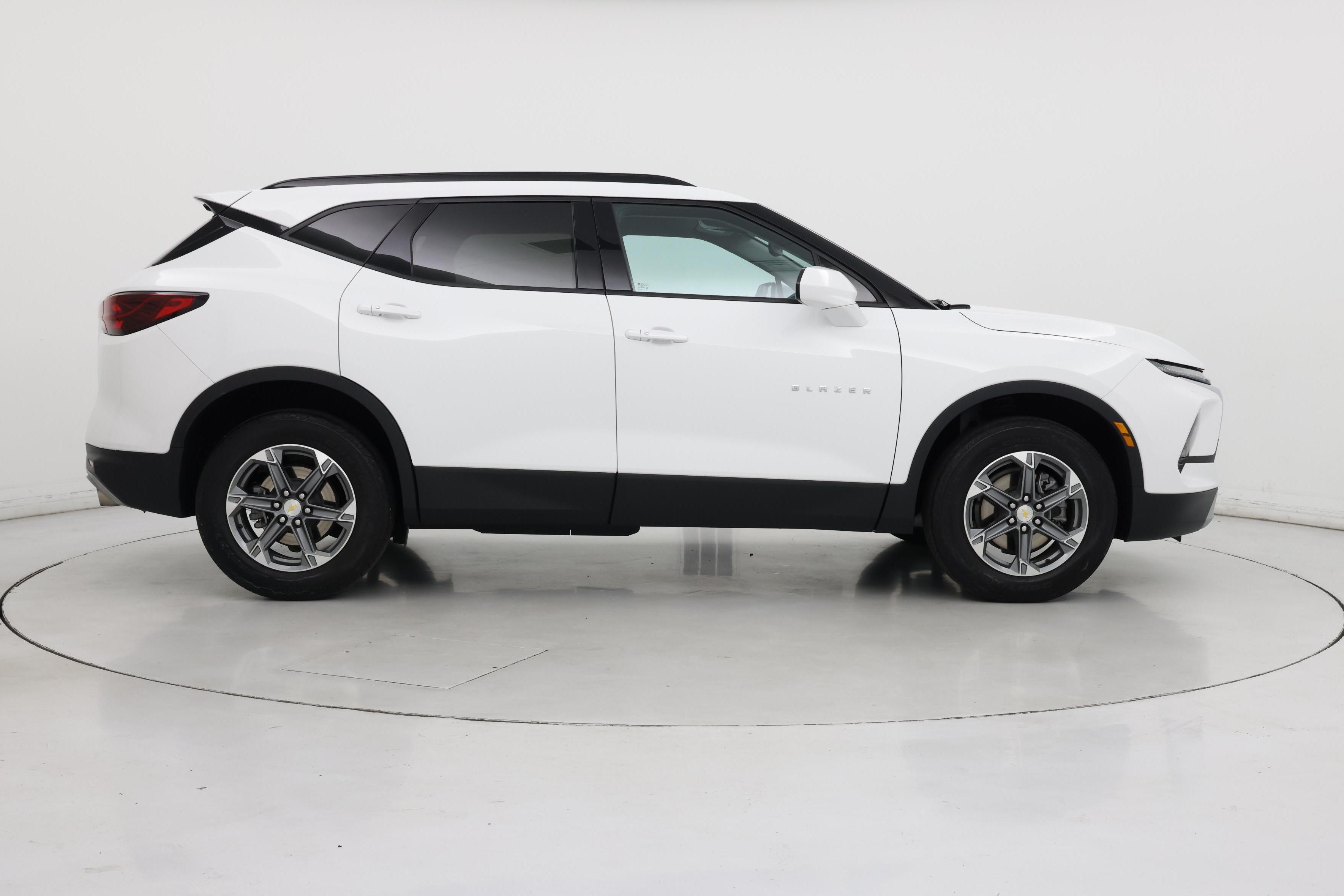 Thumbnail: 2023 Chevrolet Blazer - 7