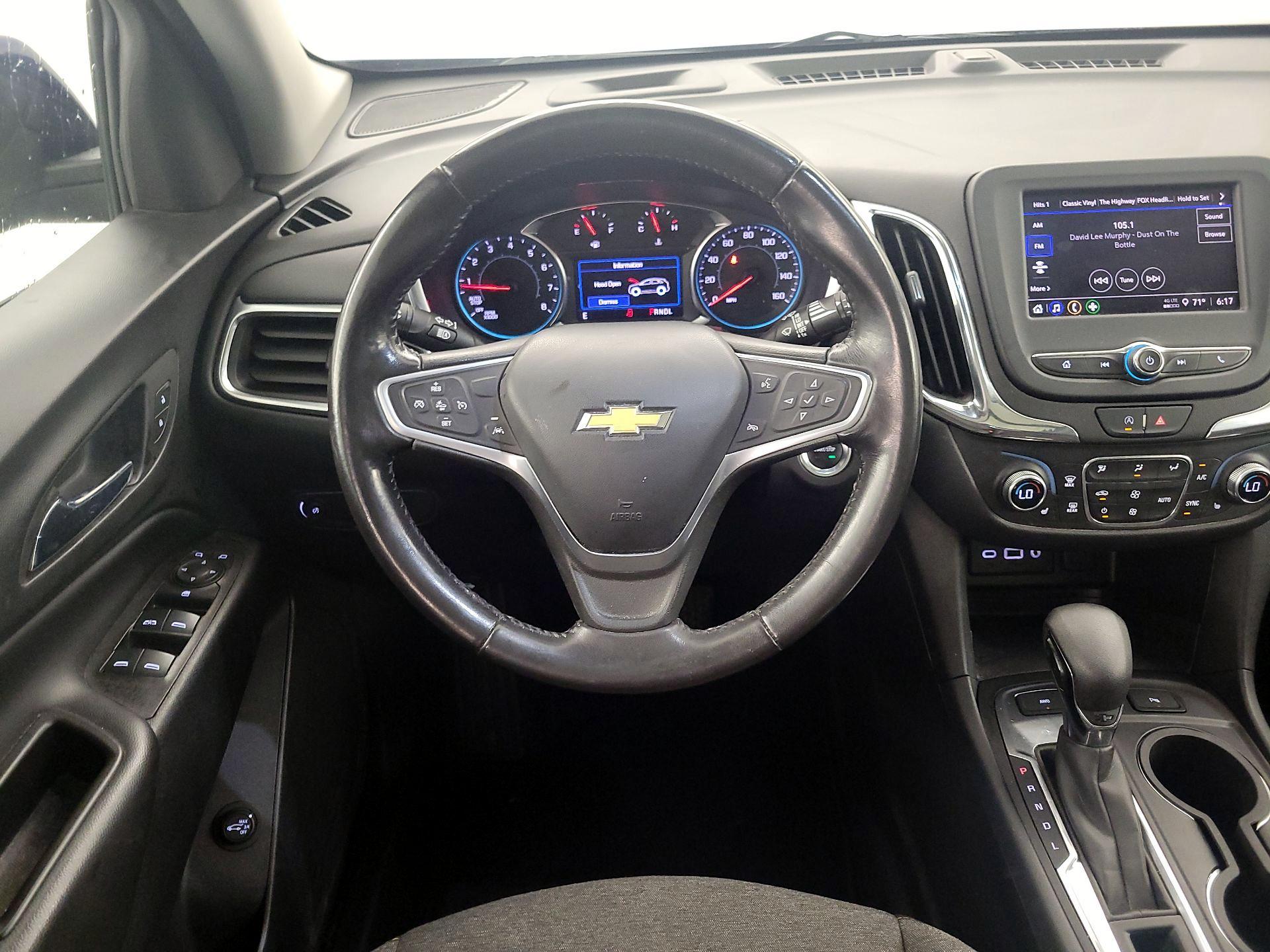 Thumbnail: 2022 Chevrolet Equinox - 10