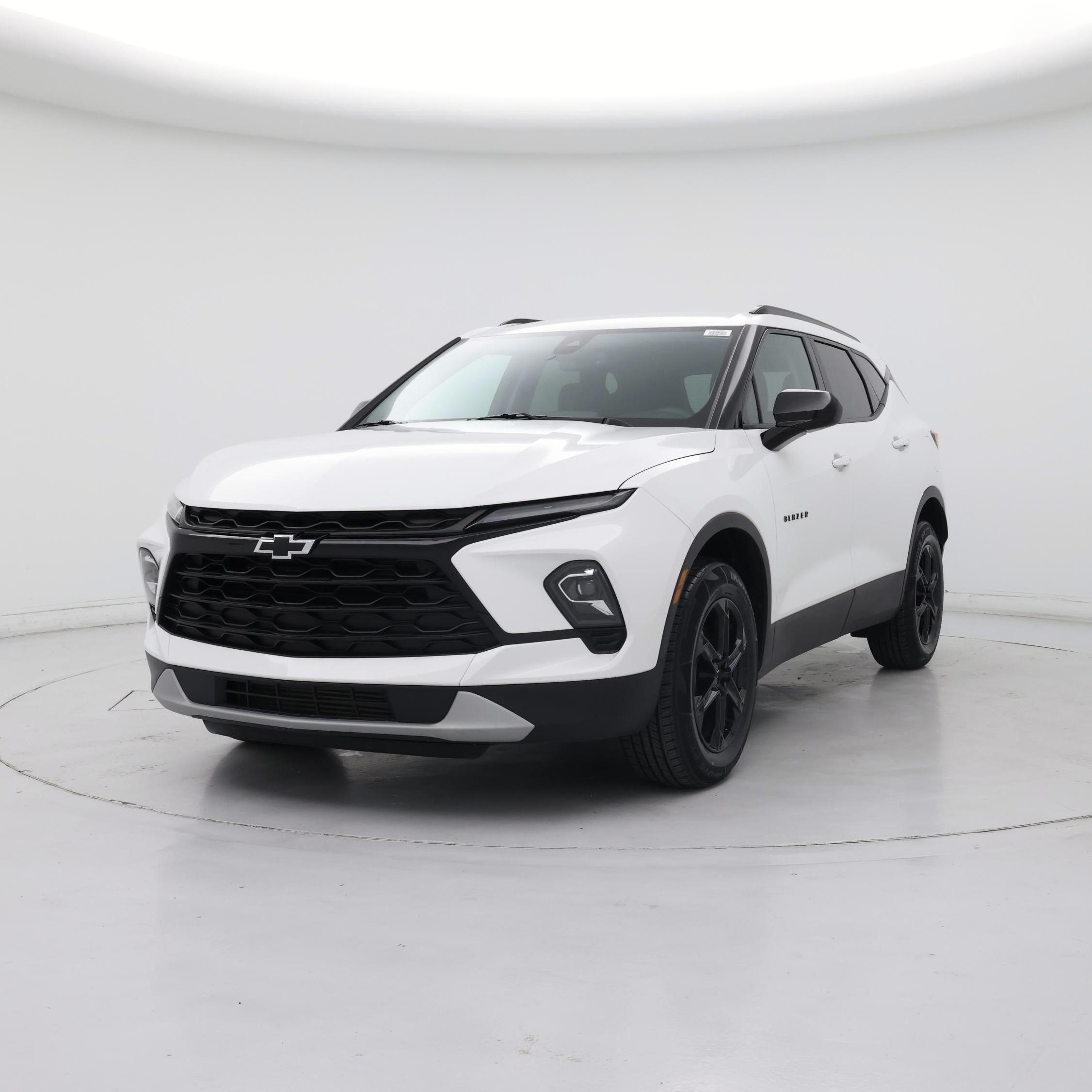 Thumbnail: 2023 Chevrolet Blazer - 4