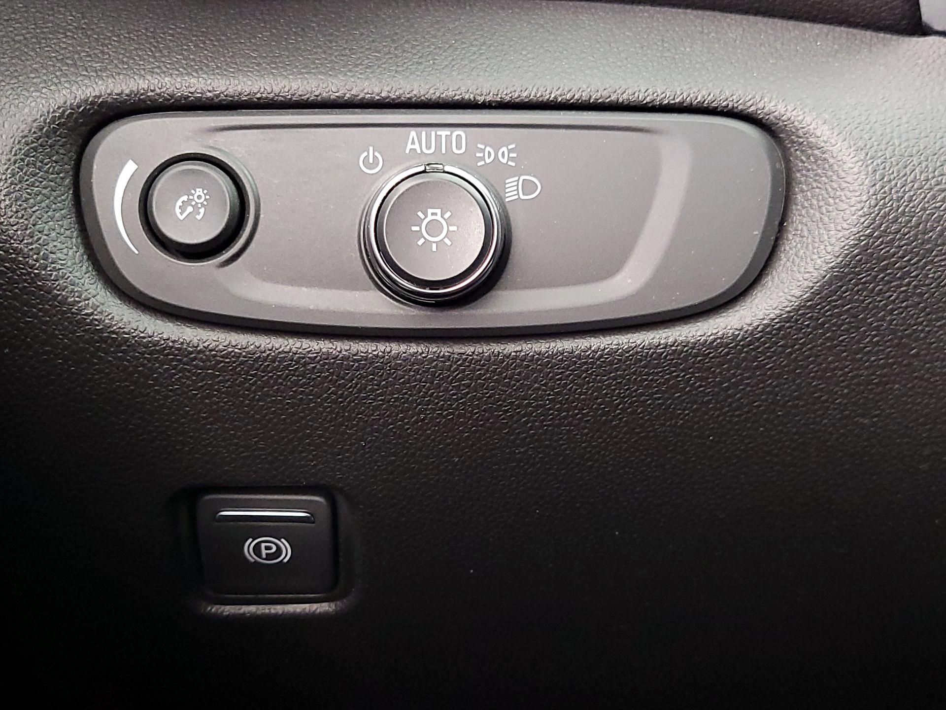 Thumbnail: 2022 Chevrolet Blazer - 13