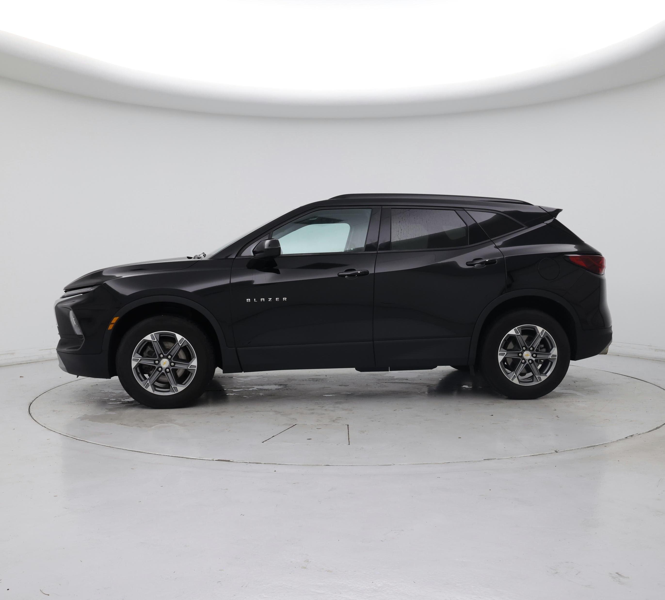 Thumbnail: 2023 Chevrolet Blazer - 3