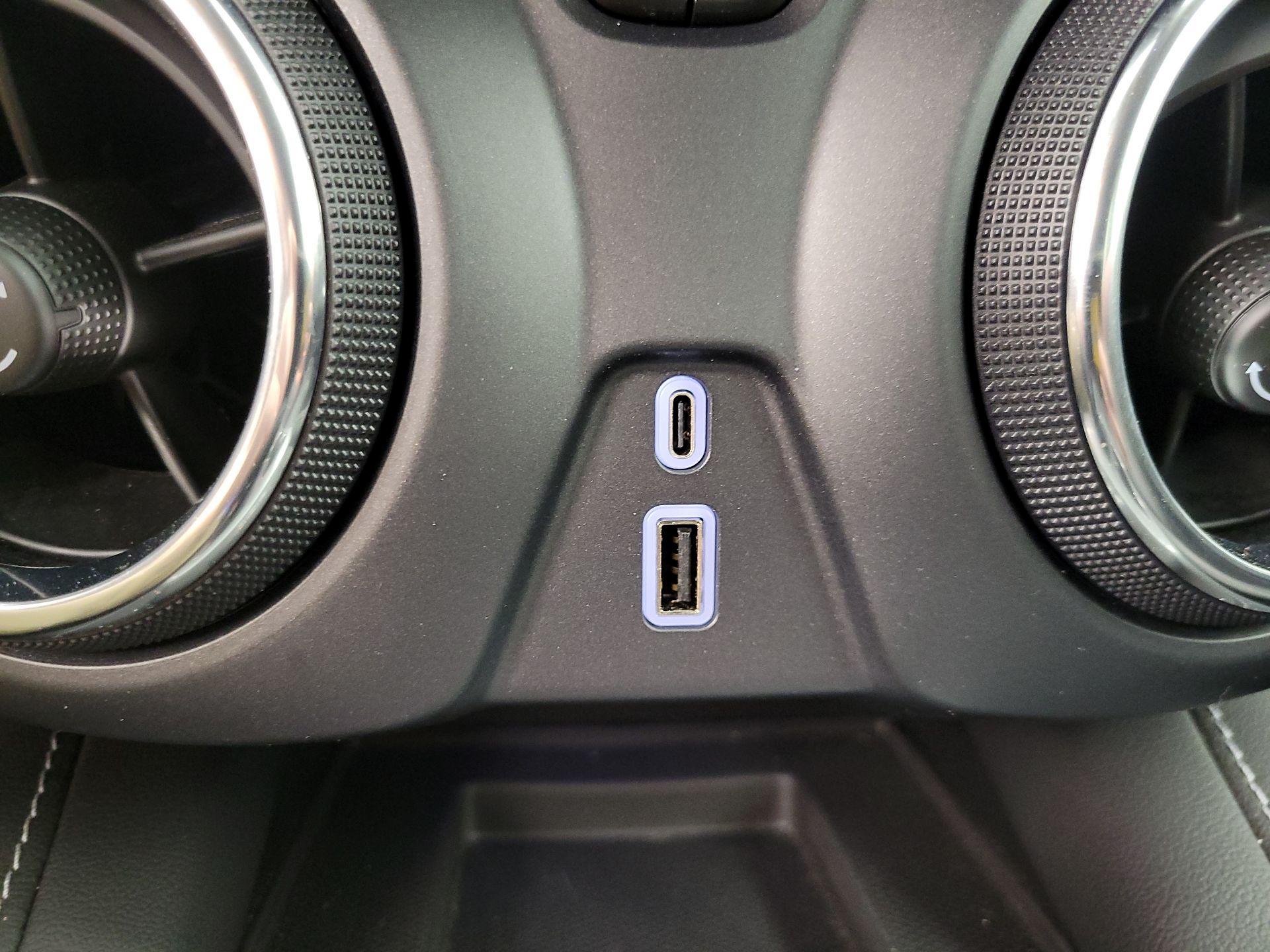 Thumbnail: 2023 Chevrolet Blazer - 18