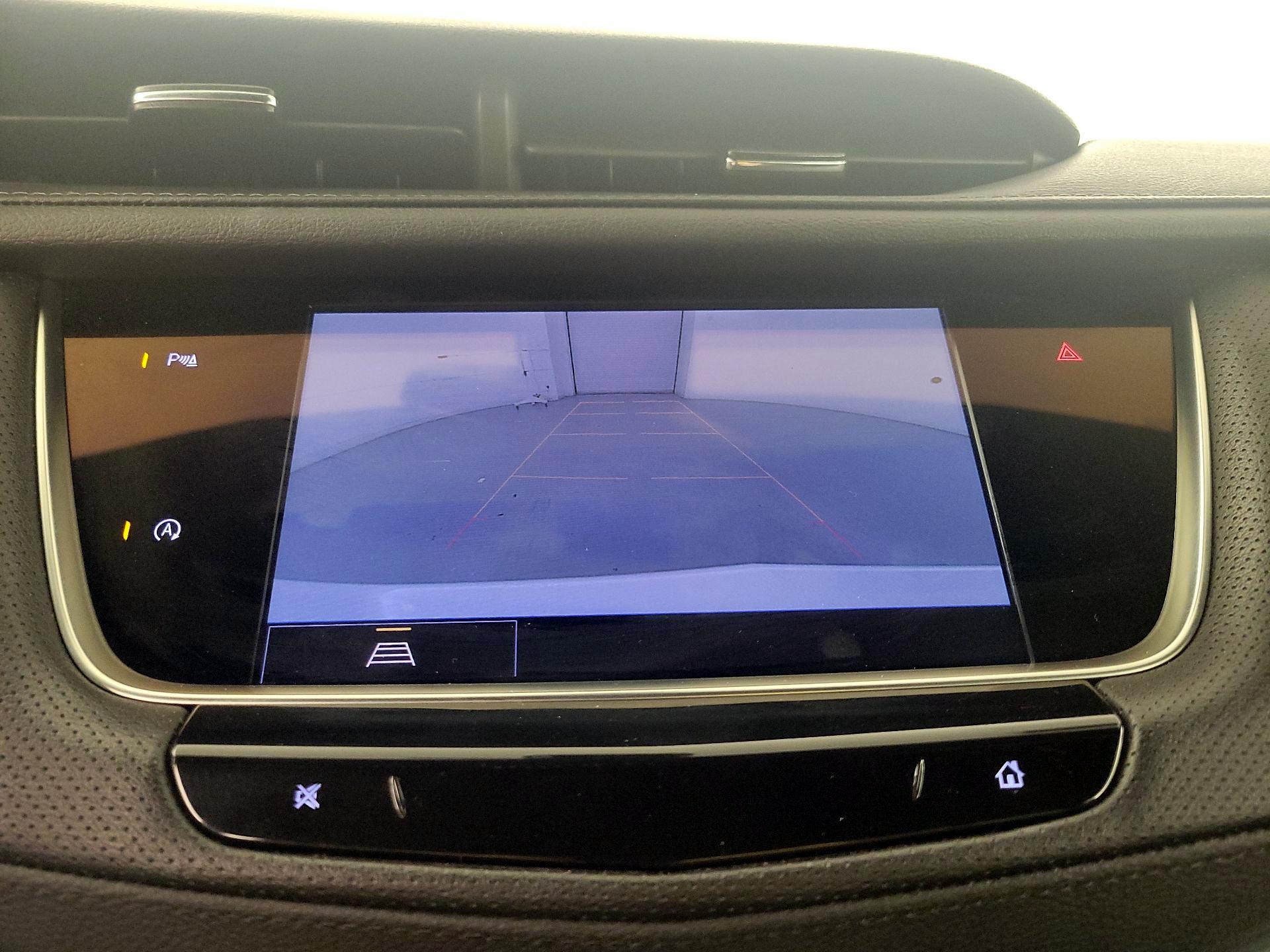 Thumbnail: 2022 Cadillac XT5 - 14