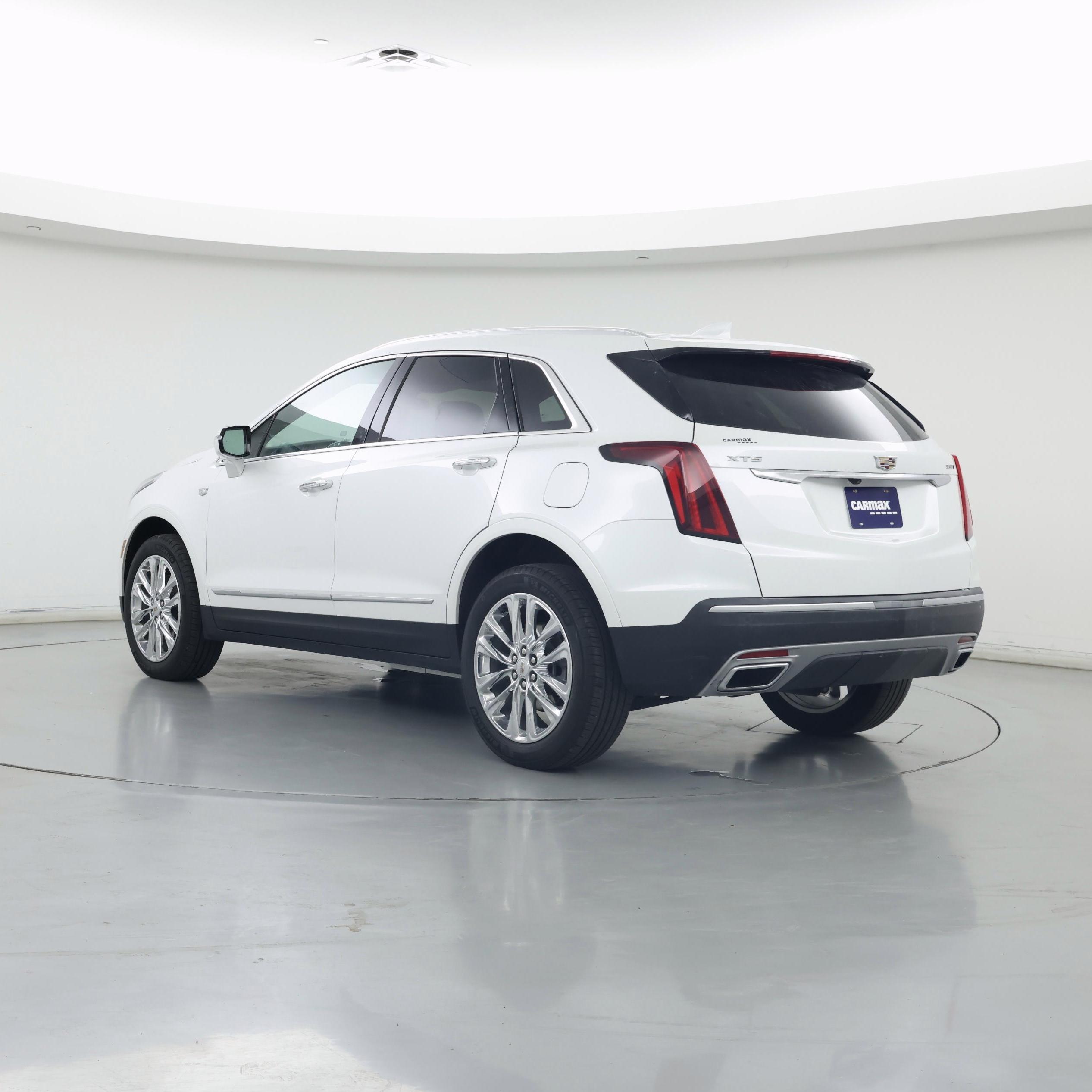 Thumbnail: 2022 Cadillac XT5 - 2