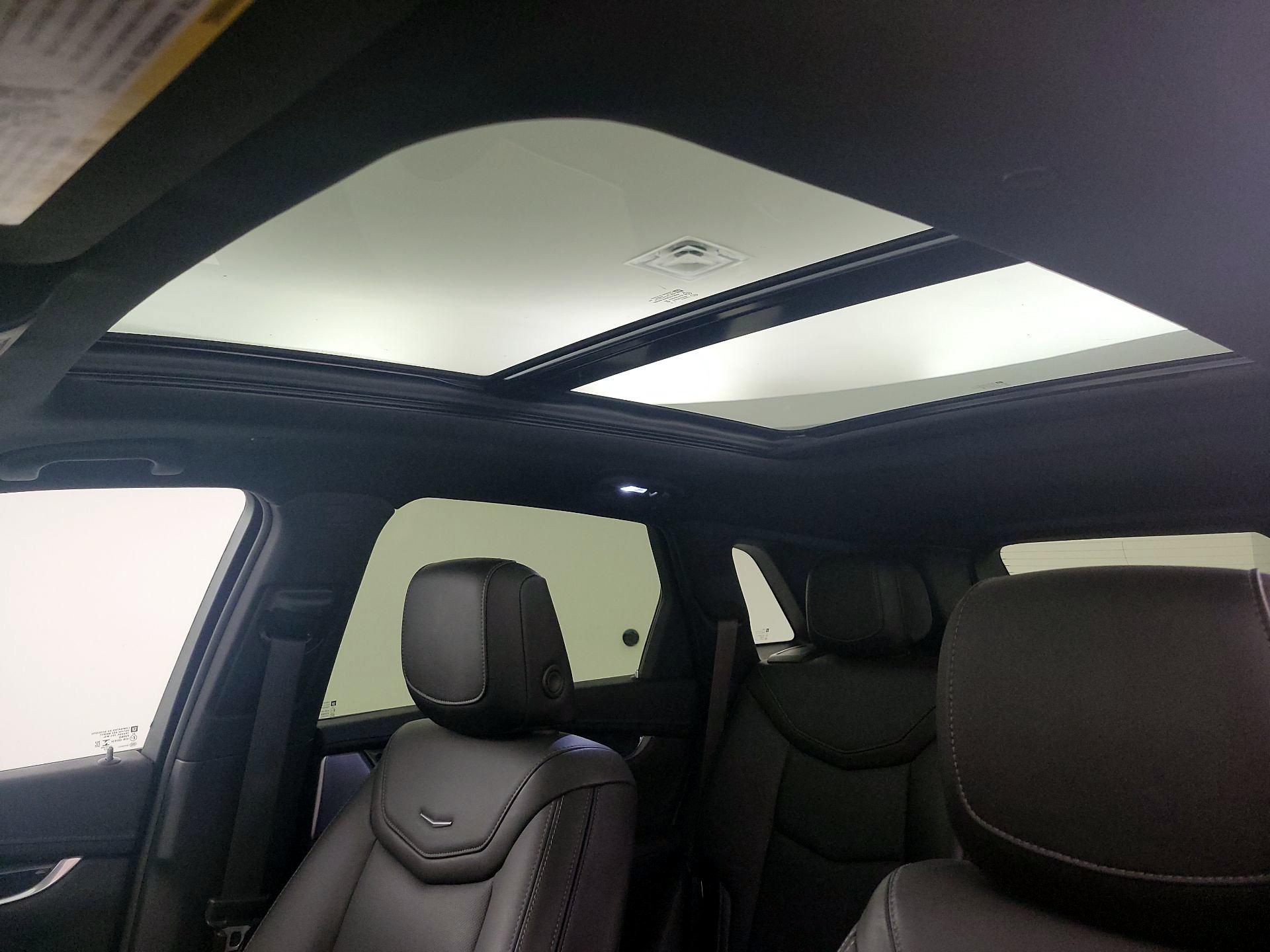 Thumbnail: 2022 Cadillac XT5 - 19