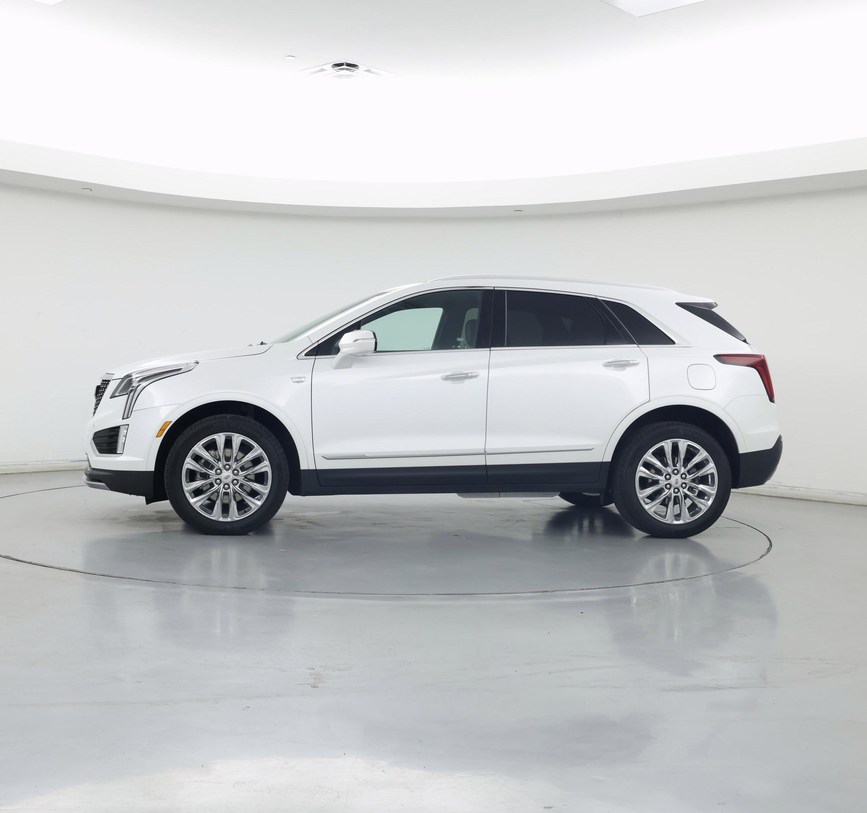 Thumbnail: 2022 Cadillac XT5 - 3