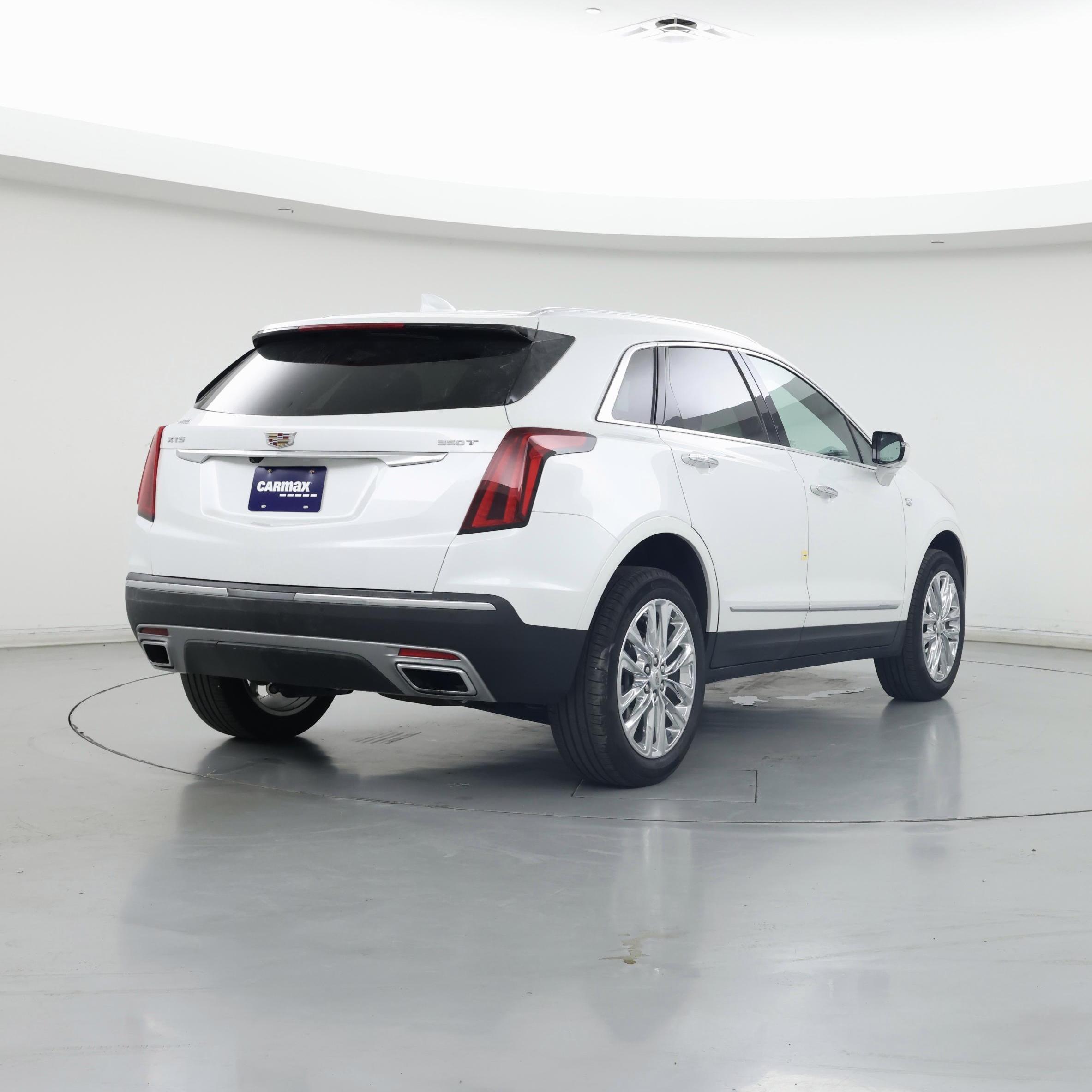 Thumbnail: 2022 Cadillac XT5 - 8