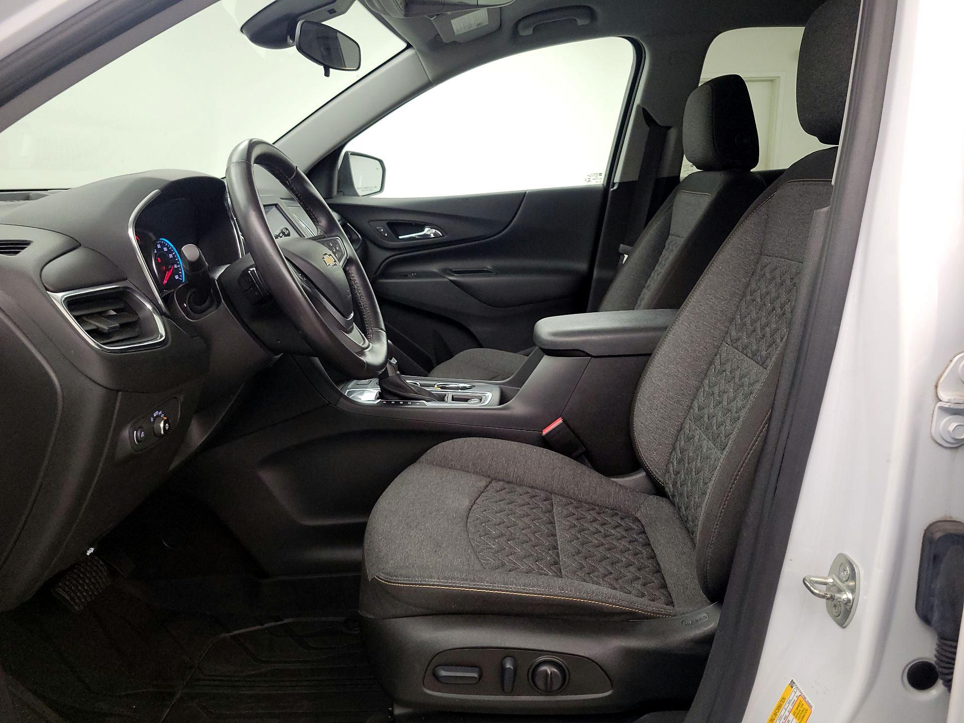 Thumbnail: 2022 Chevrolet Equinox - 11