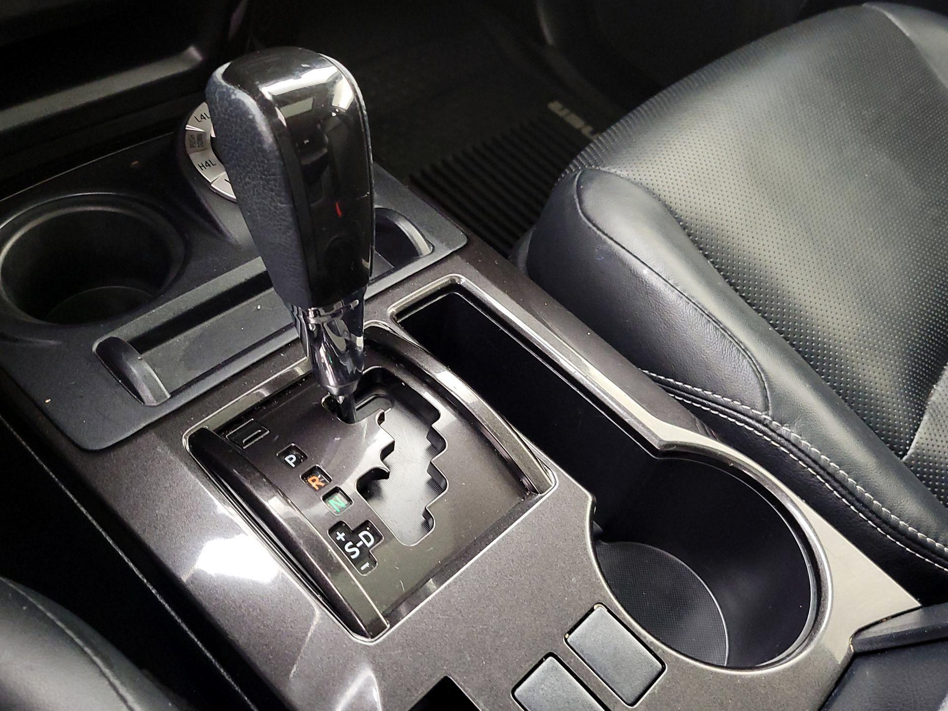 Thumbnail: 2019 Toyota 4Runner - 18