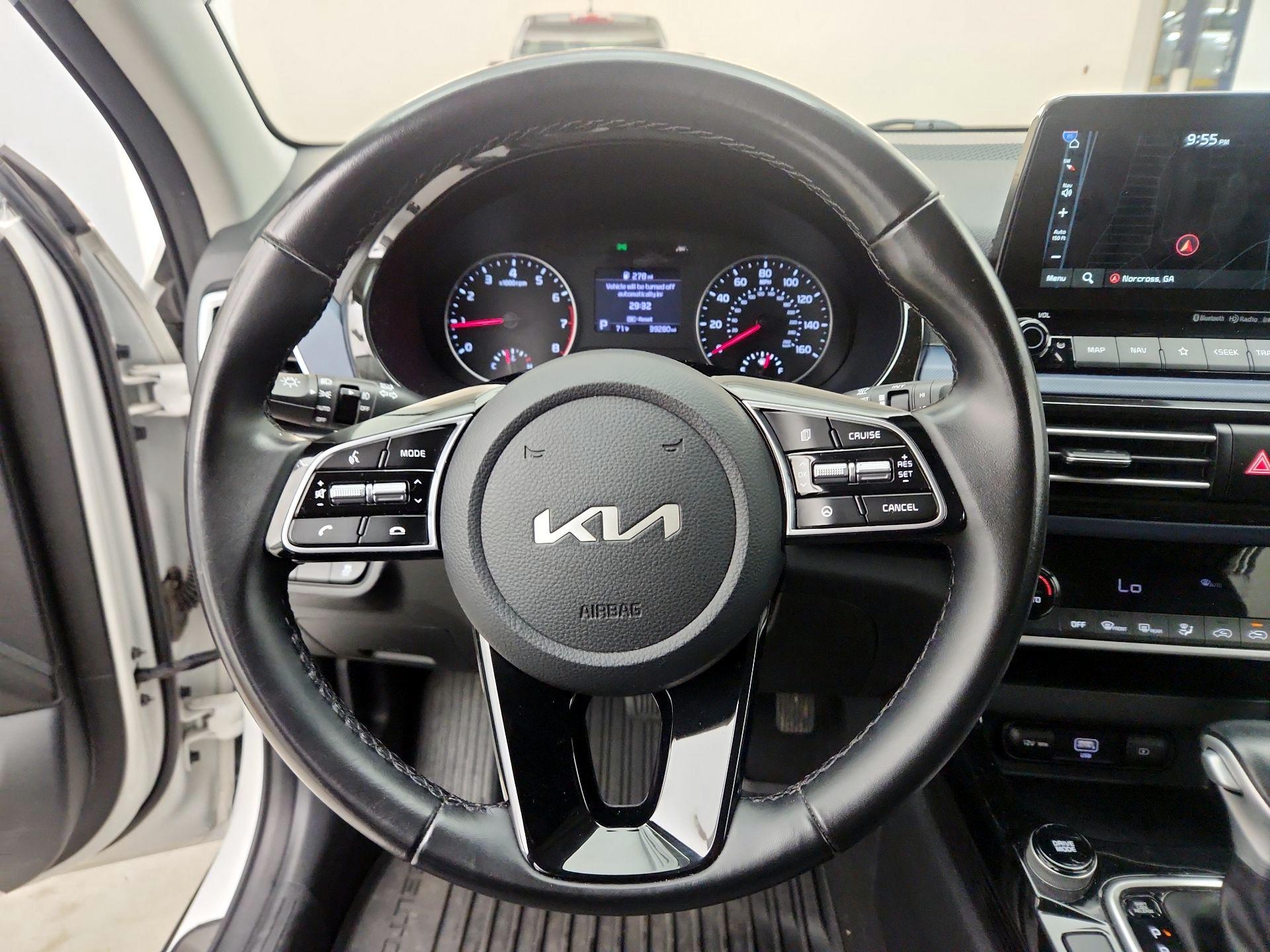 Thumbnail: 2023 Kia Seltos - 10