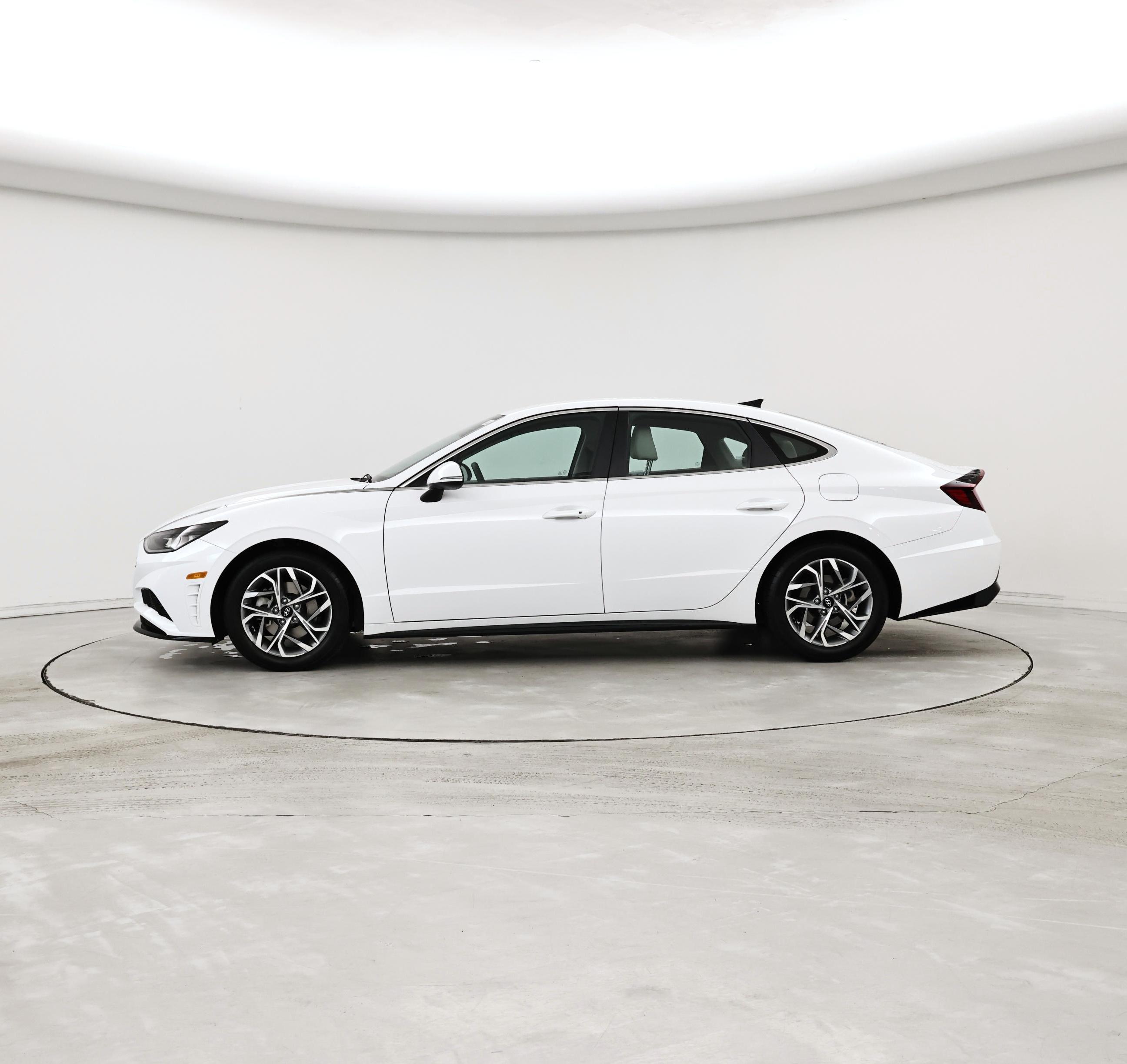 Thumbnail: 2023 Hyundai Sonata - 3