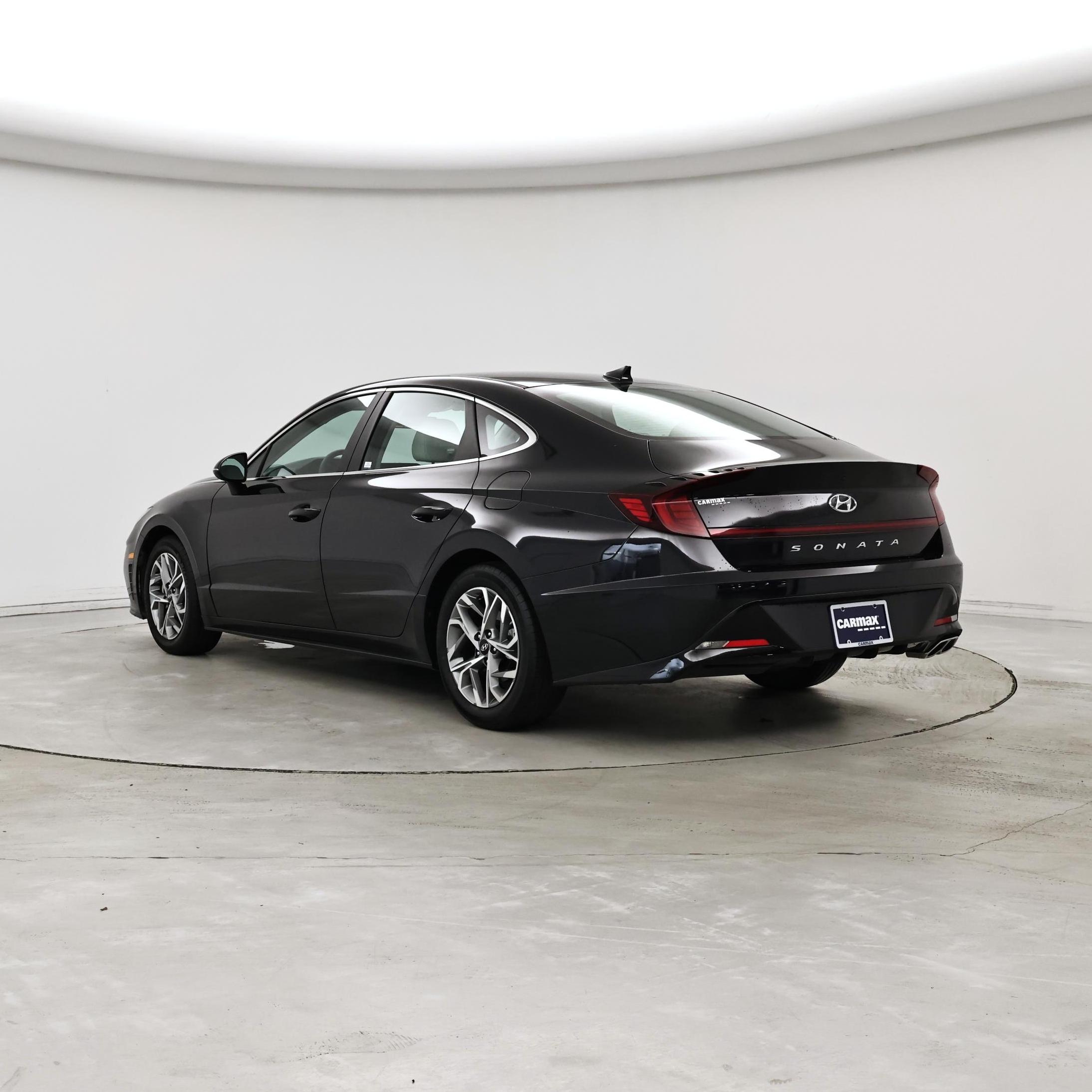 Thumbnail: 2023 Hyundai Sonata - 2