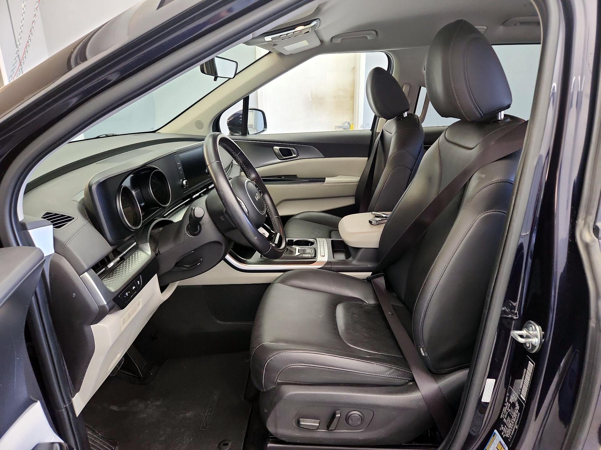 Thumbnail: 2024 Kia Carnival - 11