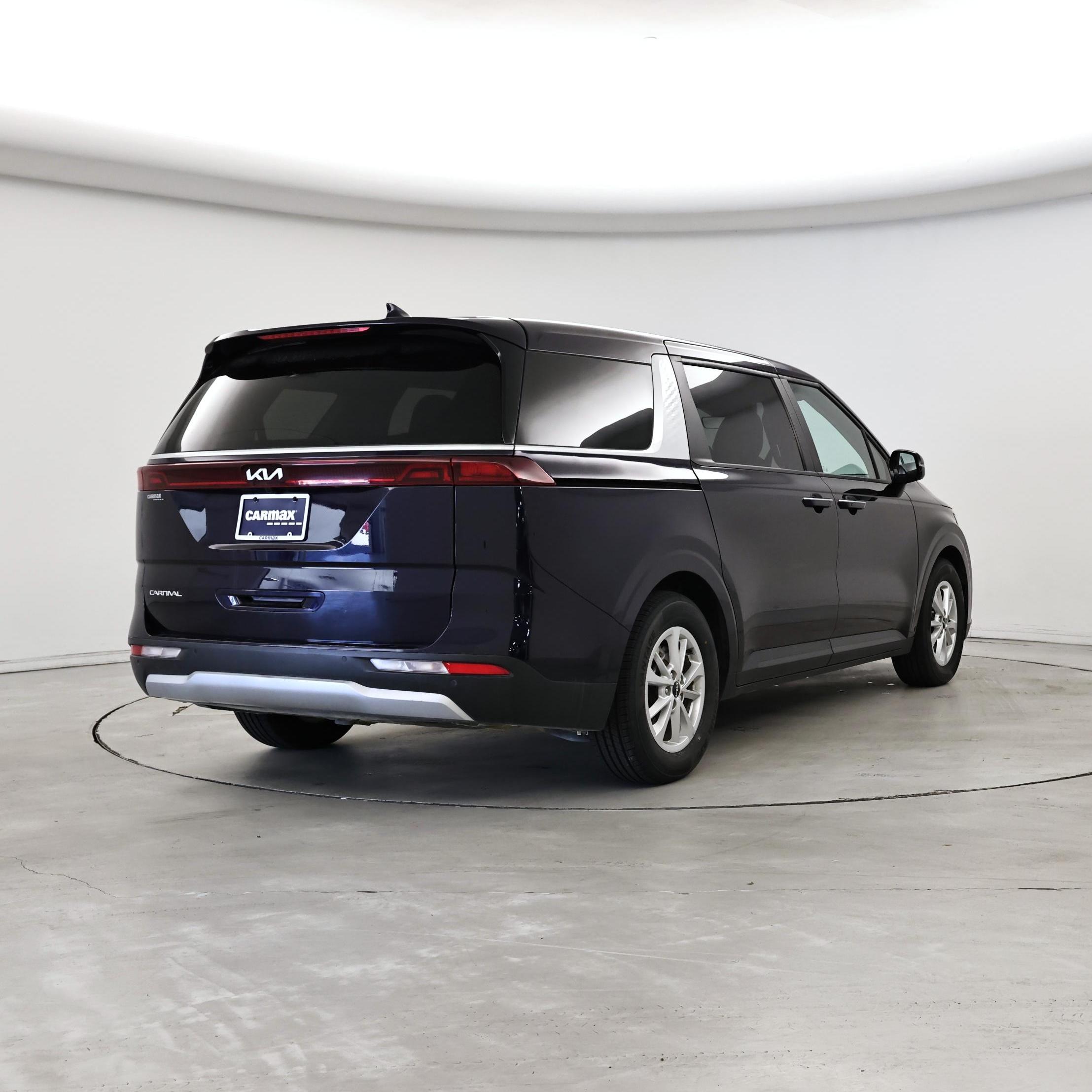 Thumbnail: 2024 Kia Carnival - 8